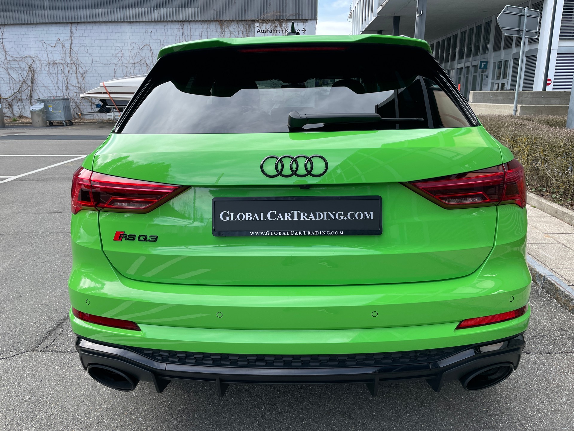 AUDI RS Q3 2.5 TFSI quattro S tronic-image-3