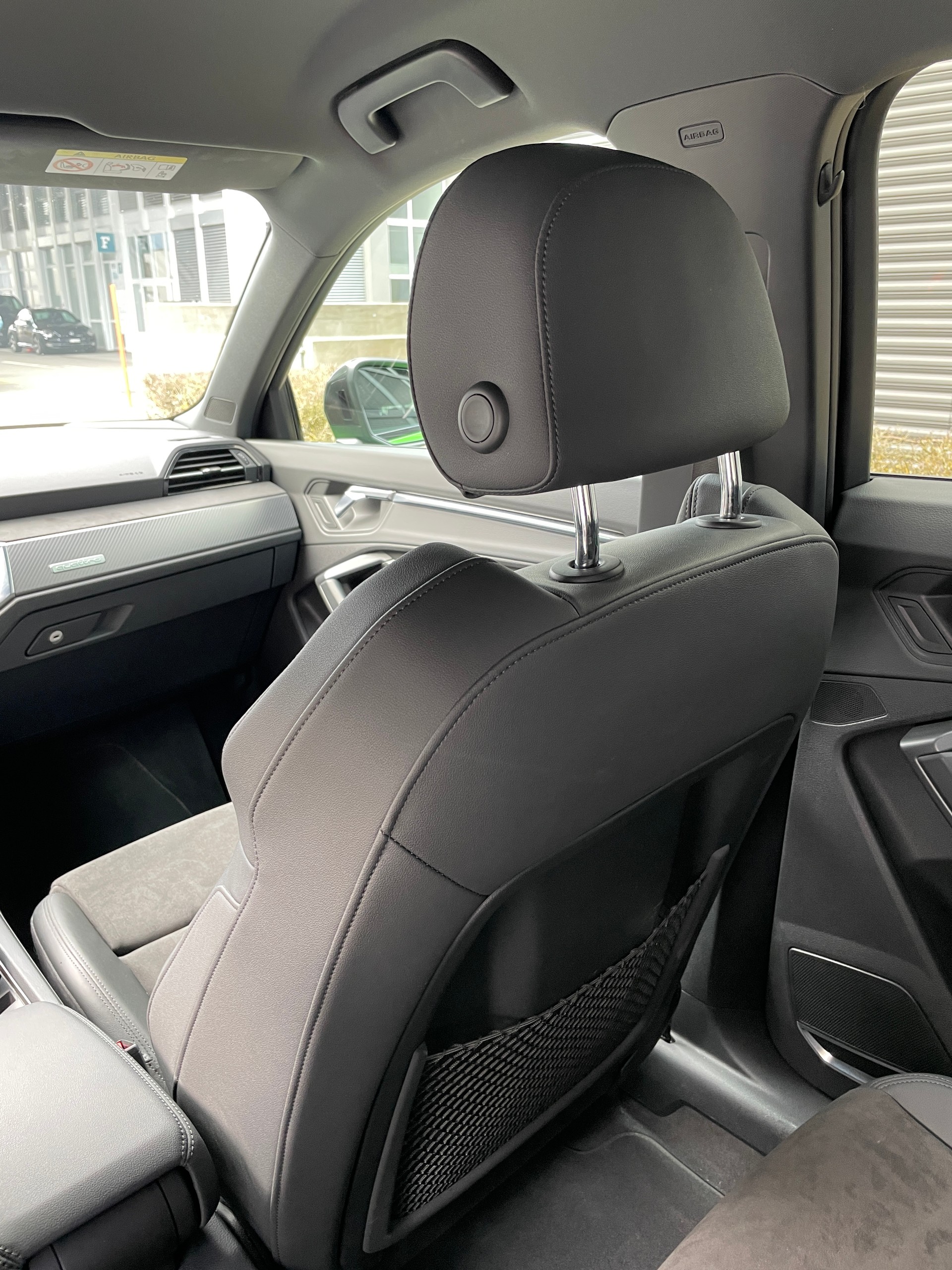 AUDI RS Q3 2.5 TFSI quattro S tronic-image-18