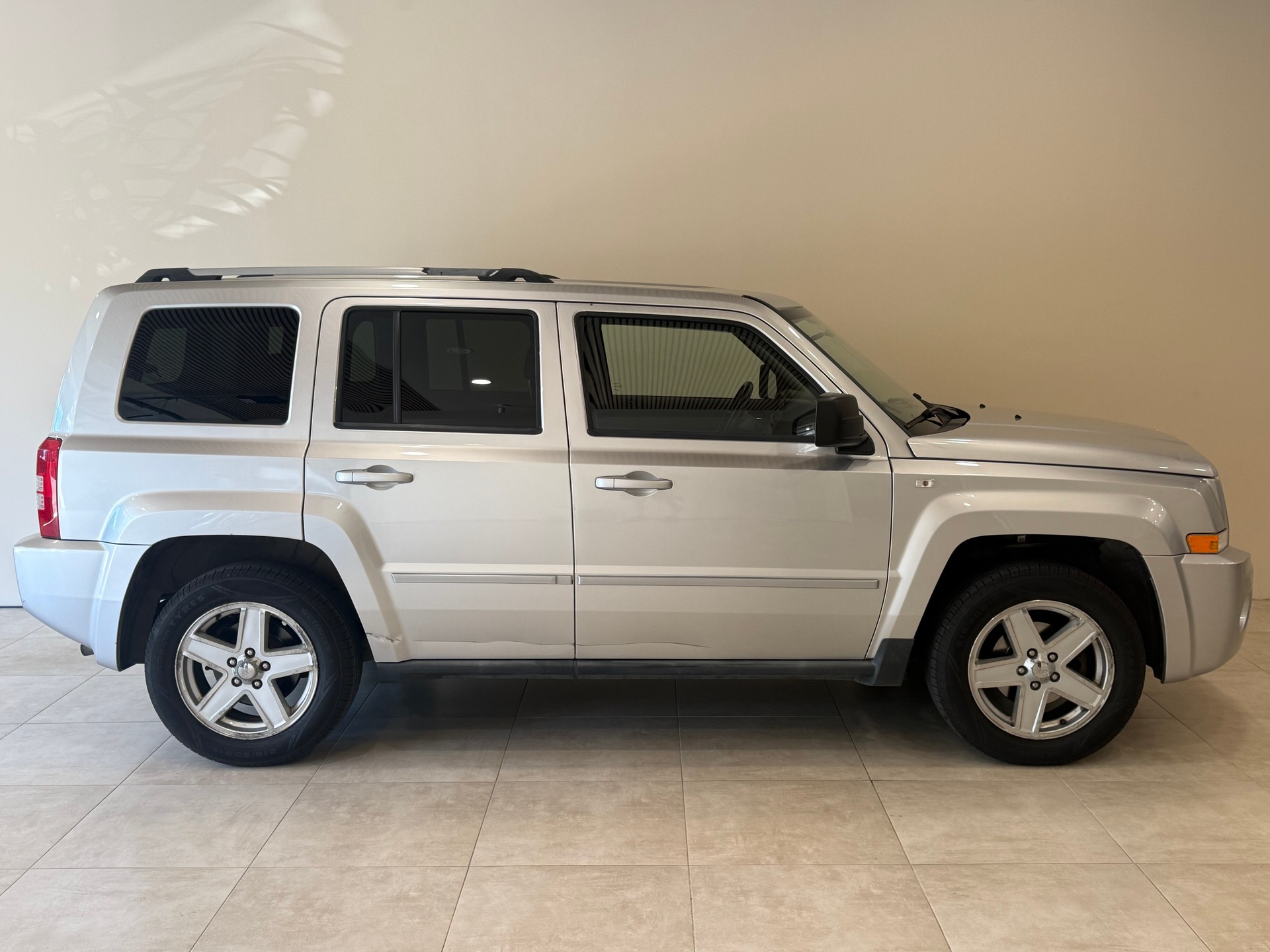 JEEP Patriot 2.2 CRD Limited-image-5