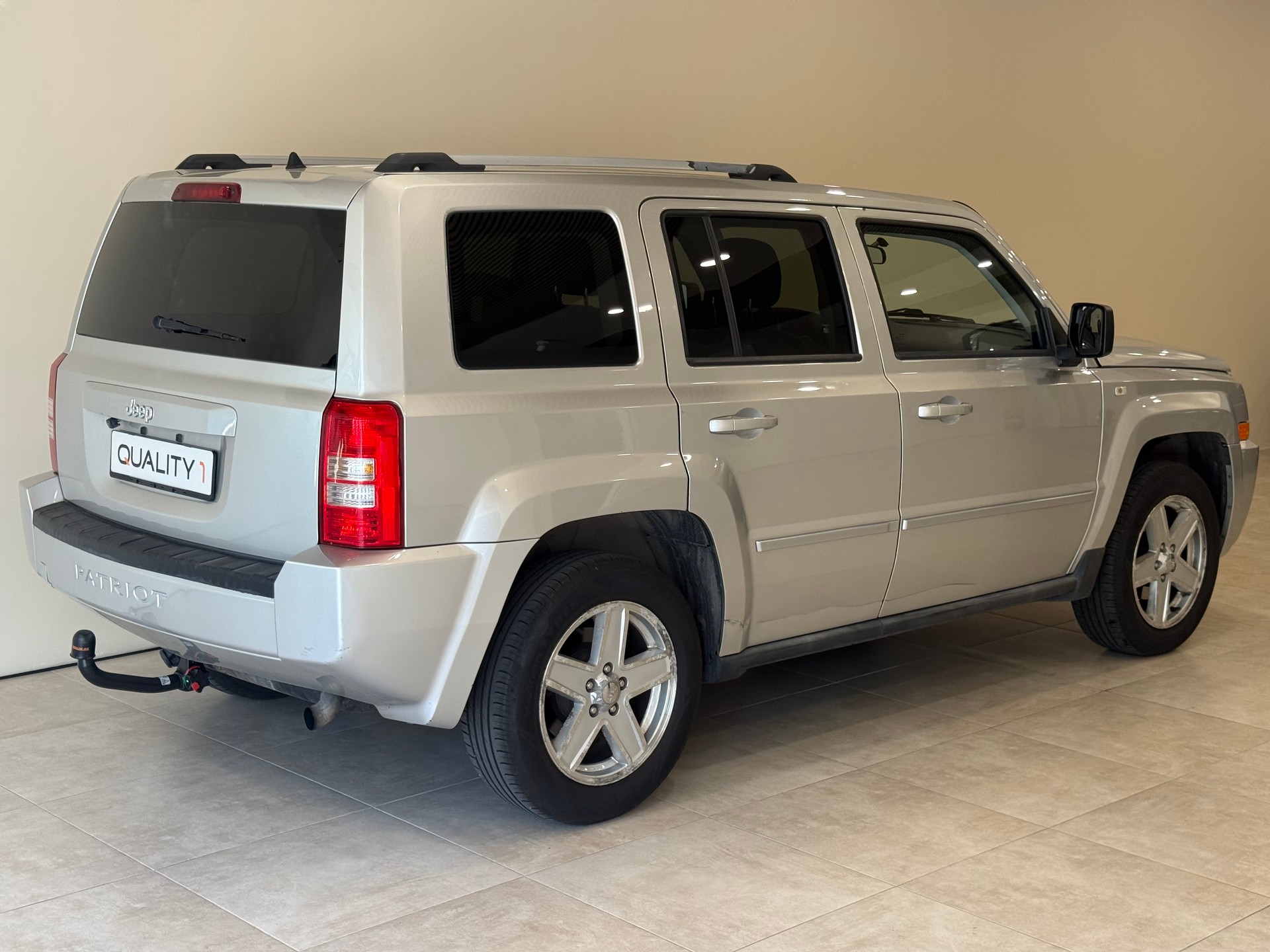 JEEP Patriot 2.2 CRD Limited-image-4