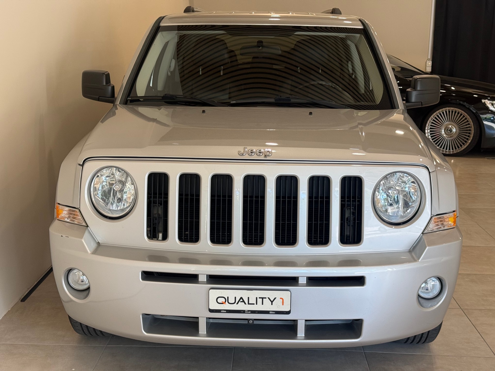 JEEP Patriot 2.2 CRD Limited-image-1