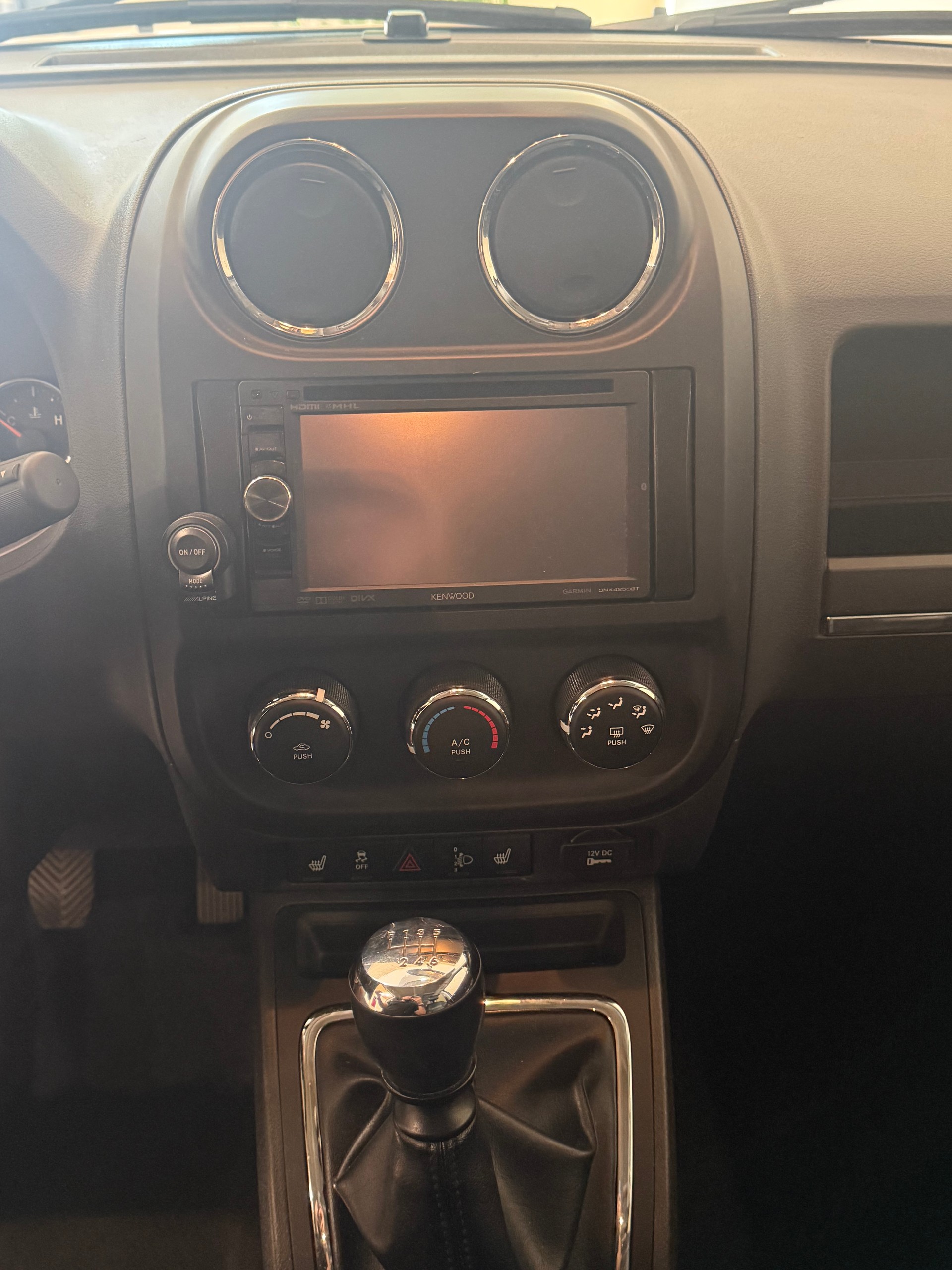 JEEP Patriot 2.2 CRD Limited-image-10