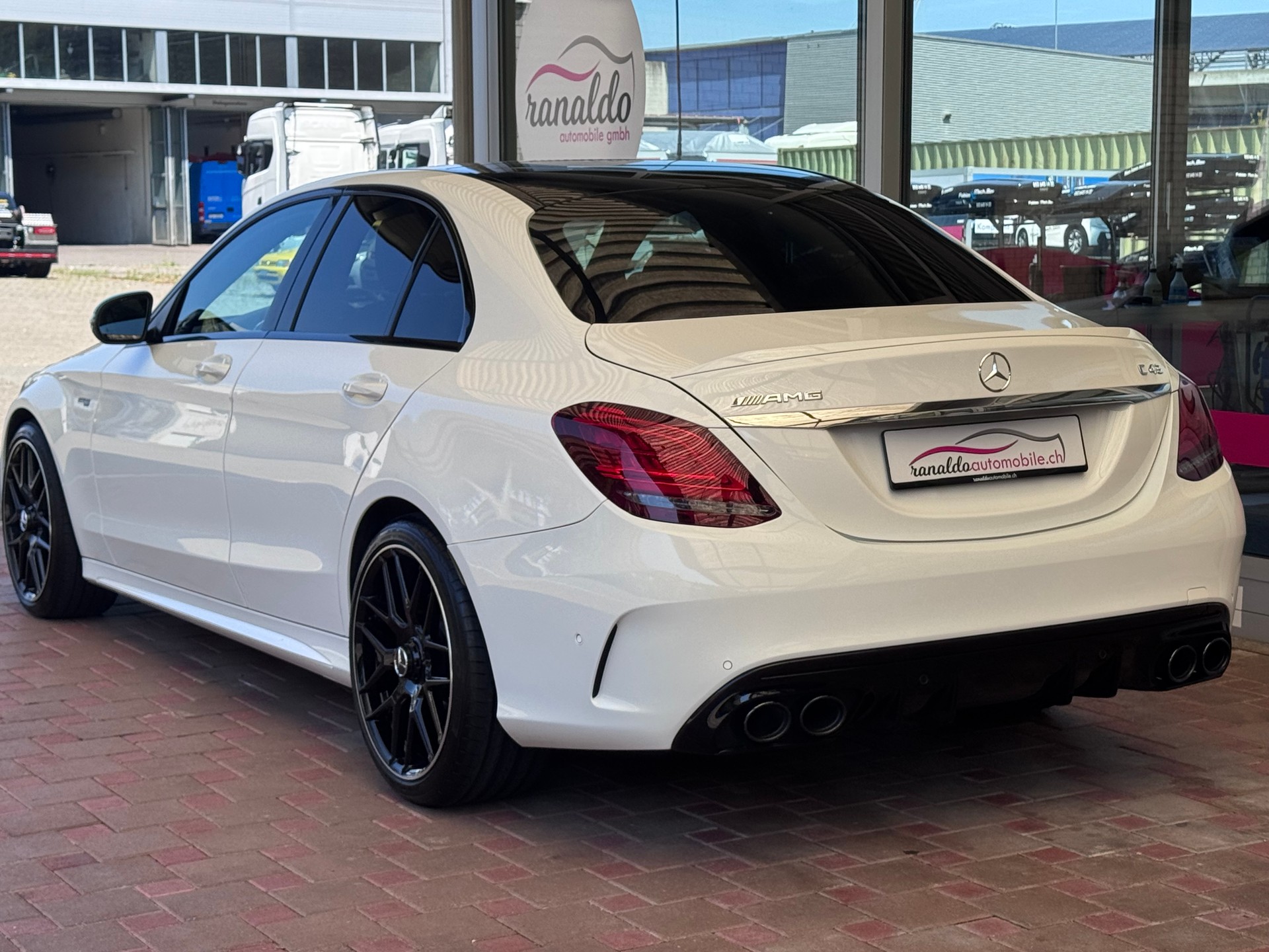 MERCEDES-BENZ C 43 AMG 4x4 390PS+Automat+AMG Performance Auspuffanlage+19" Spezial Alu+Panorama-Glasdach+Night-Paket+Spiegel-Paket+Park-Paket+-image-5