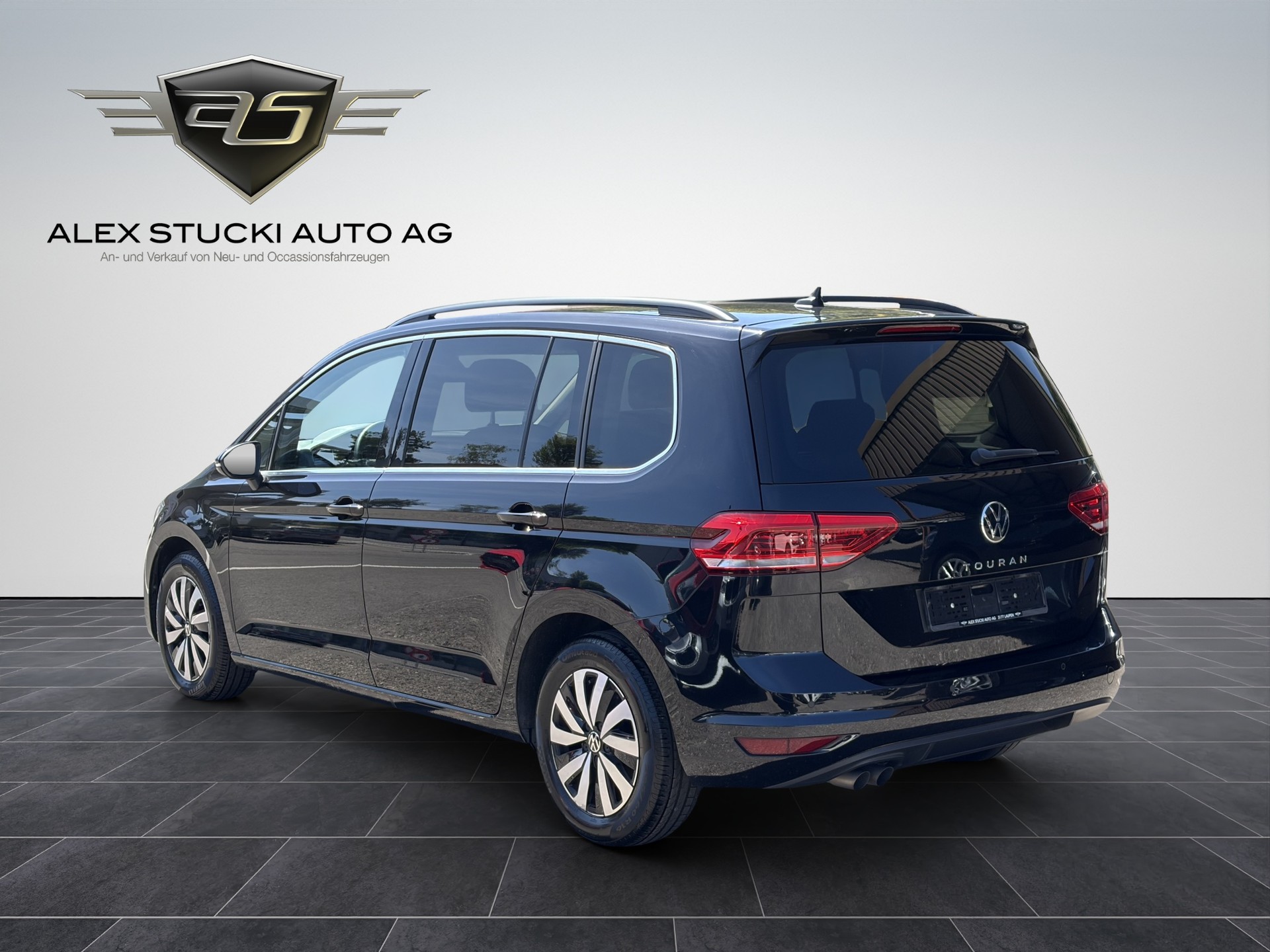 VW Touran 2.0 TDI BlueMotion Technology Comfortline DSG-image-5