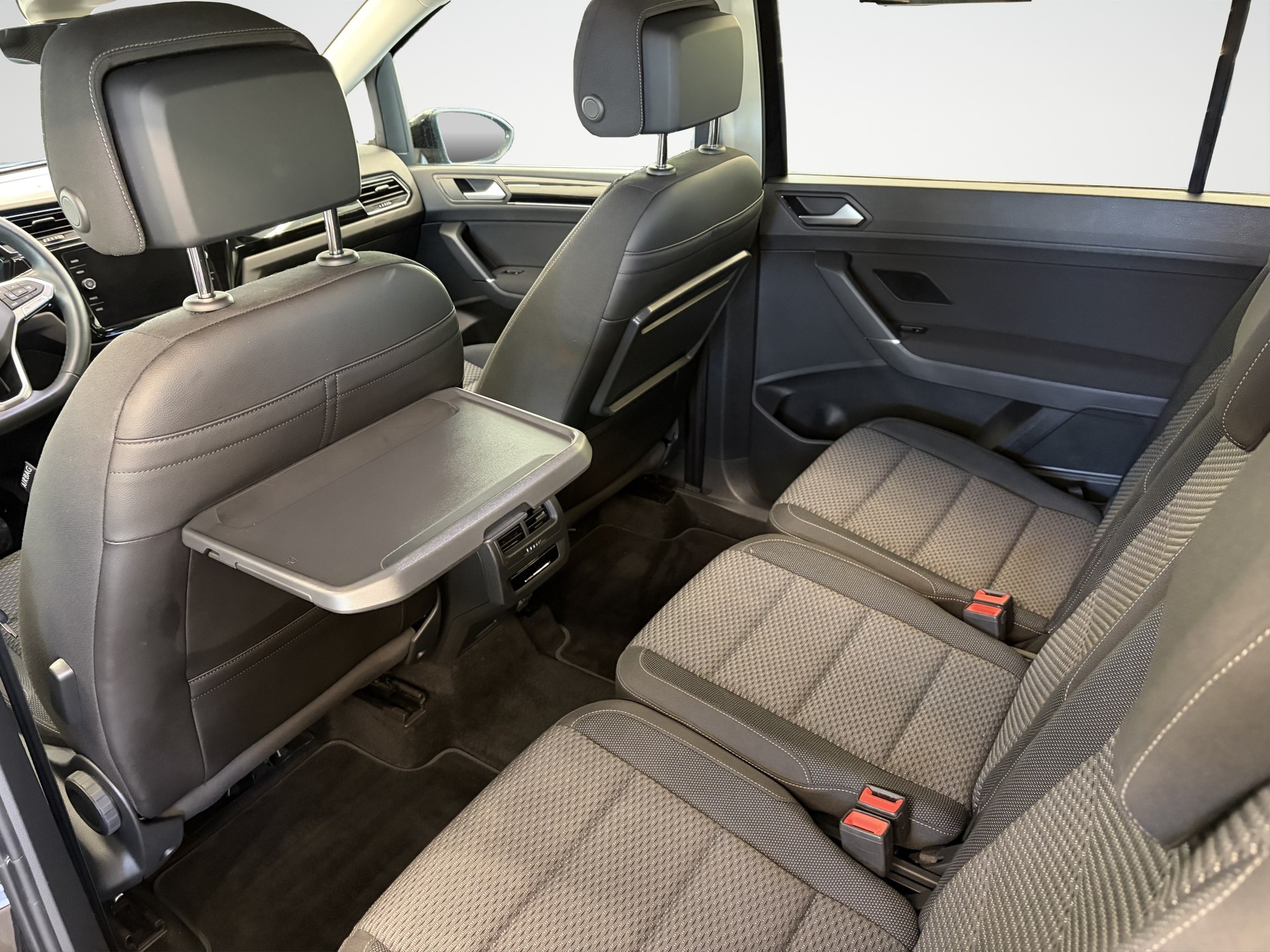 VW Touran 2.0 TDI BlueMotion Technology Comfortline DSG-image-13