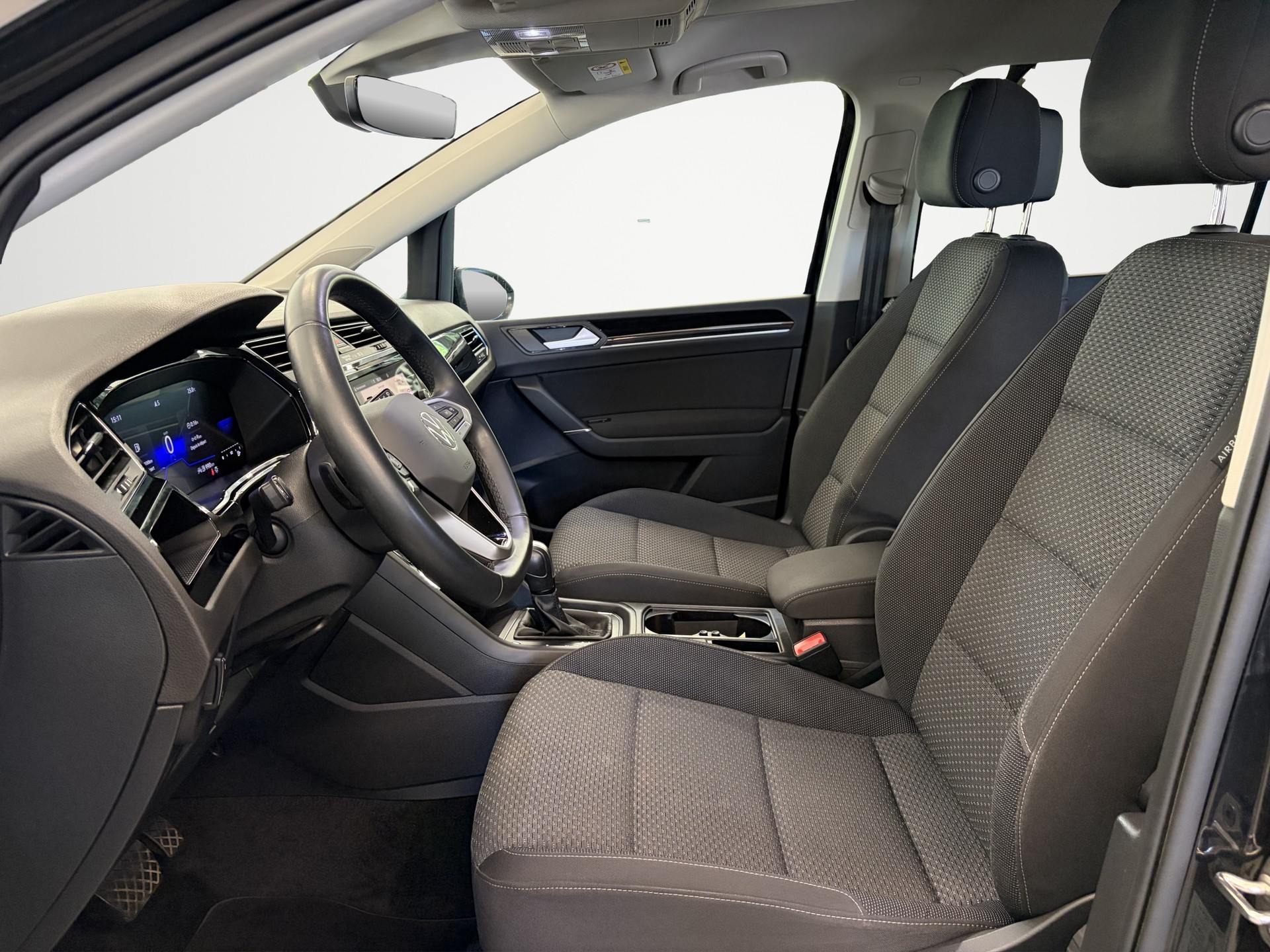 VW Touran 2.0 TDI BlueMotion Technology Comfortline DSG-image-12