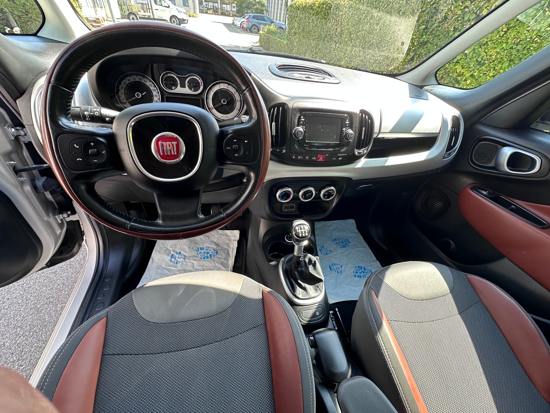 FIAT 500L 1.4 TB 16V Trekking Line-image-12
