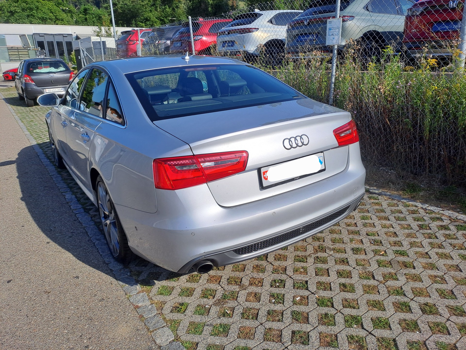 AUDI A6 2.8 V6 FSI quattro S-Tr S-Line-image-4