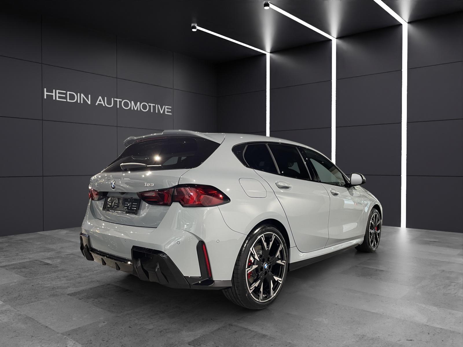 BMW 123 xDrive-image-5
