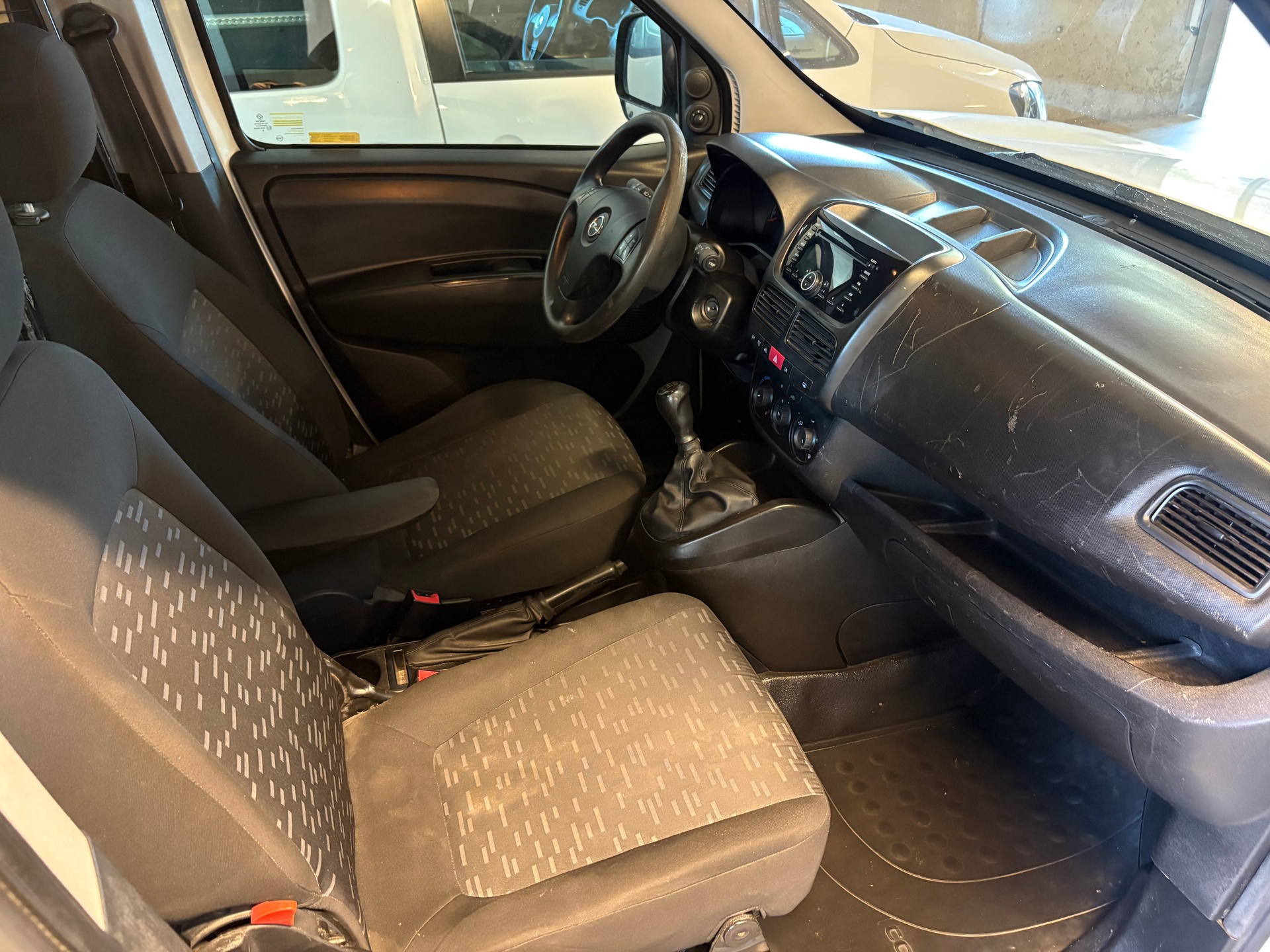 OPEL Combo 1.3 CDTI 2.2 L1H1-image-12