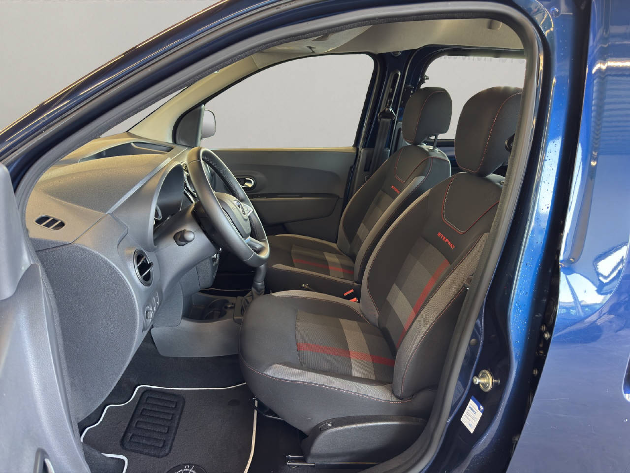 DACIA Dokker 1.6 Stepway E6c S/S-image-4