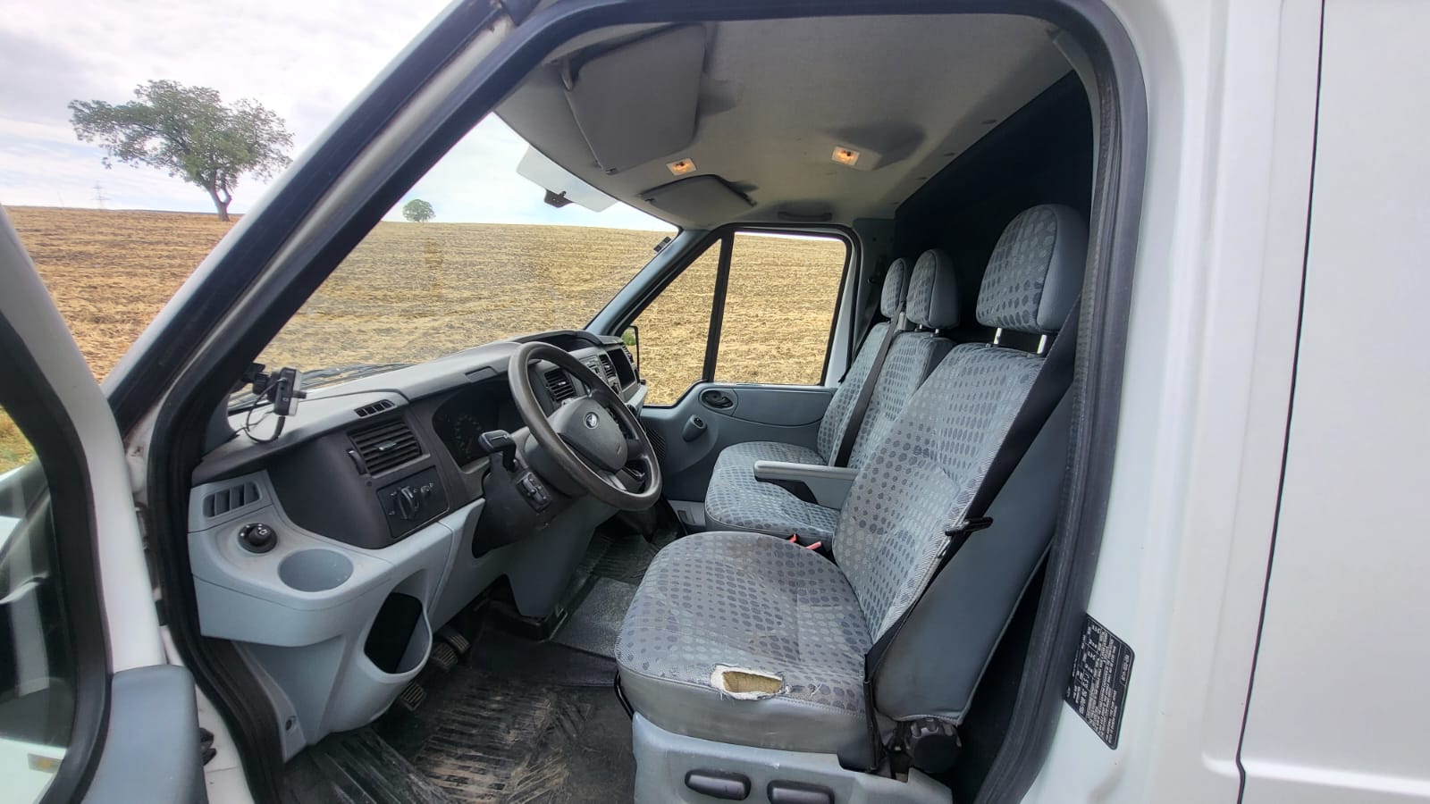 FORD Transit Van 260S Level 2-image-4