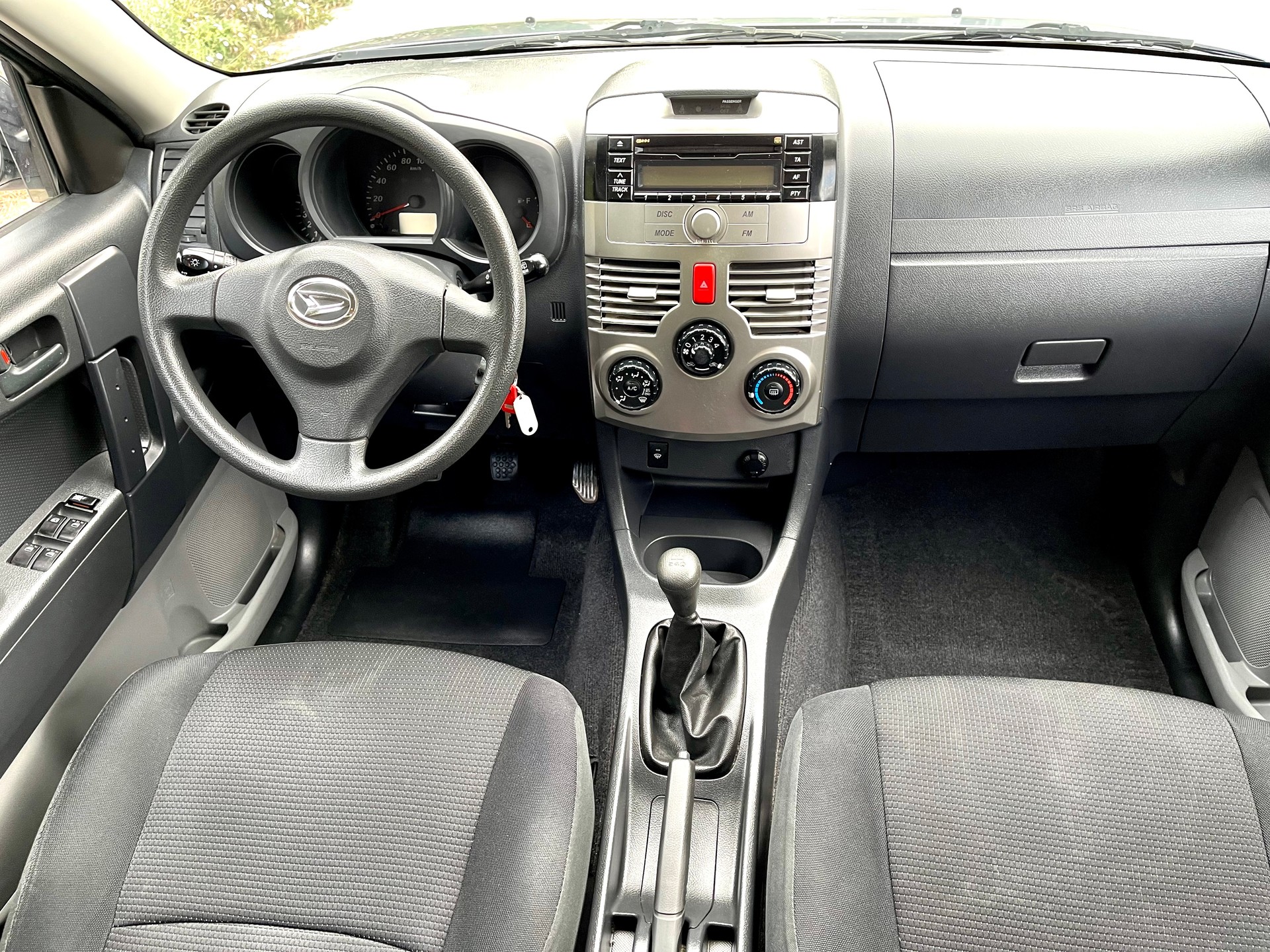 DAIHATSU Terios 1.5 16V SX 4WD-image-1