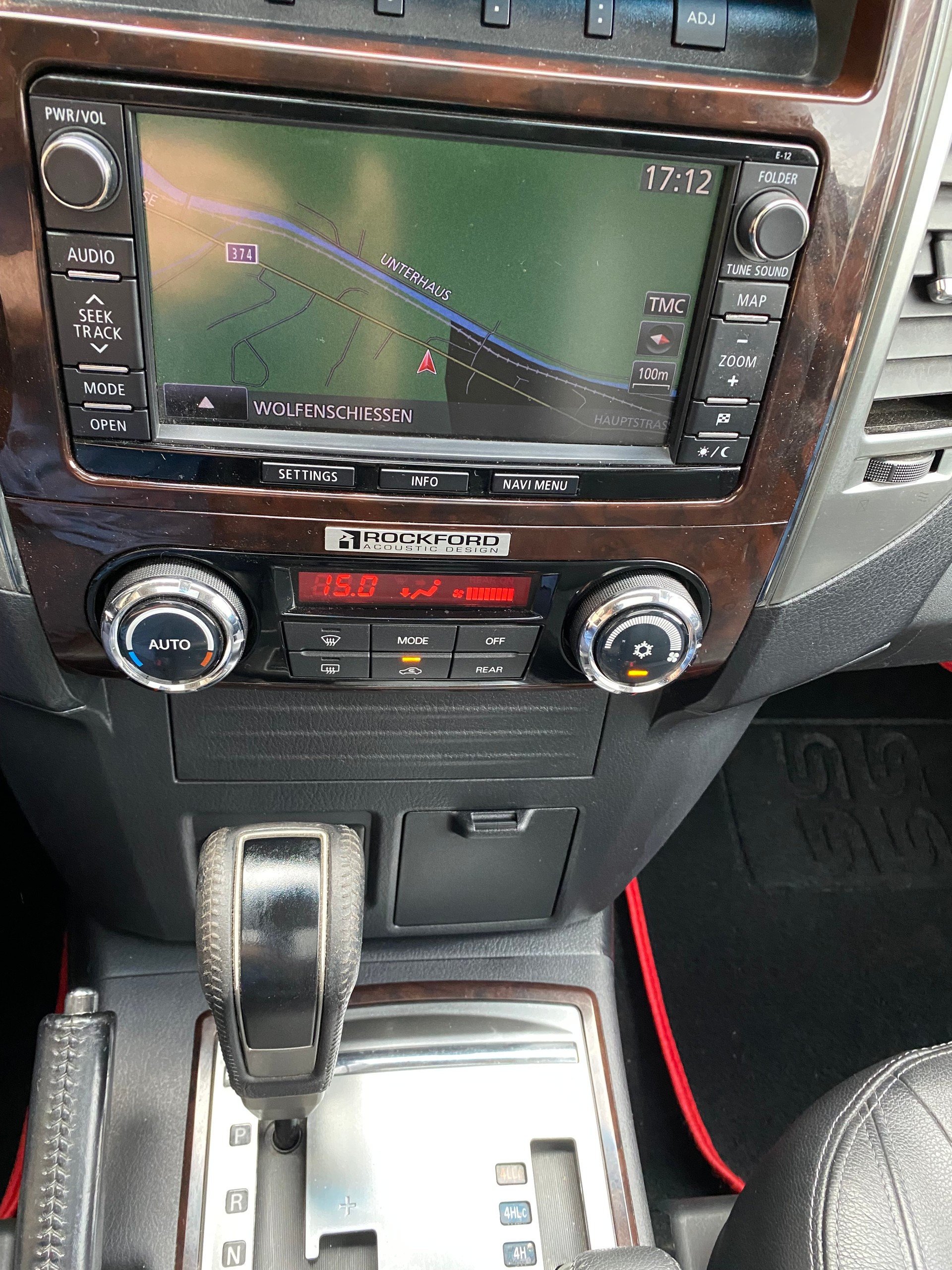 MITSUBISHI Pajero 3.2 DI-D Diamond Automatic-image-6
