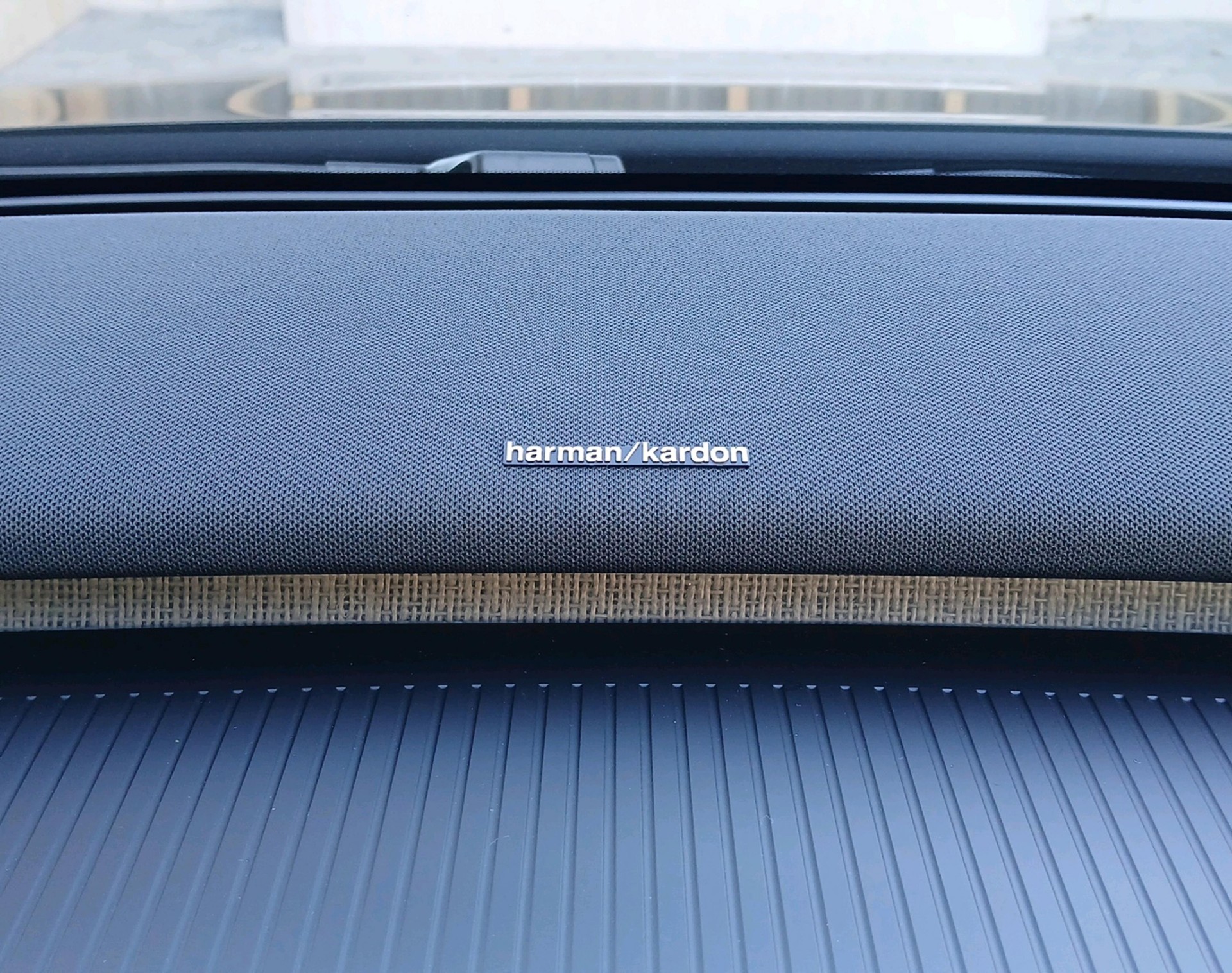 VOLVO EX 30 E60 Twin Ultra Performanc-image-15