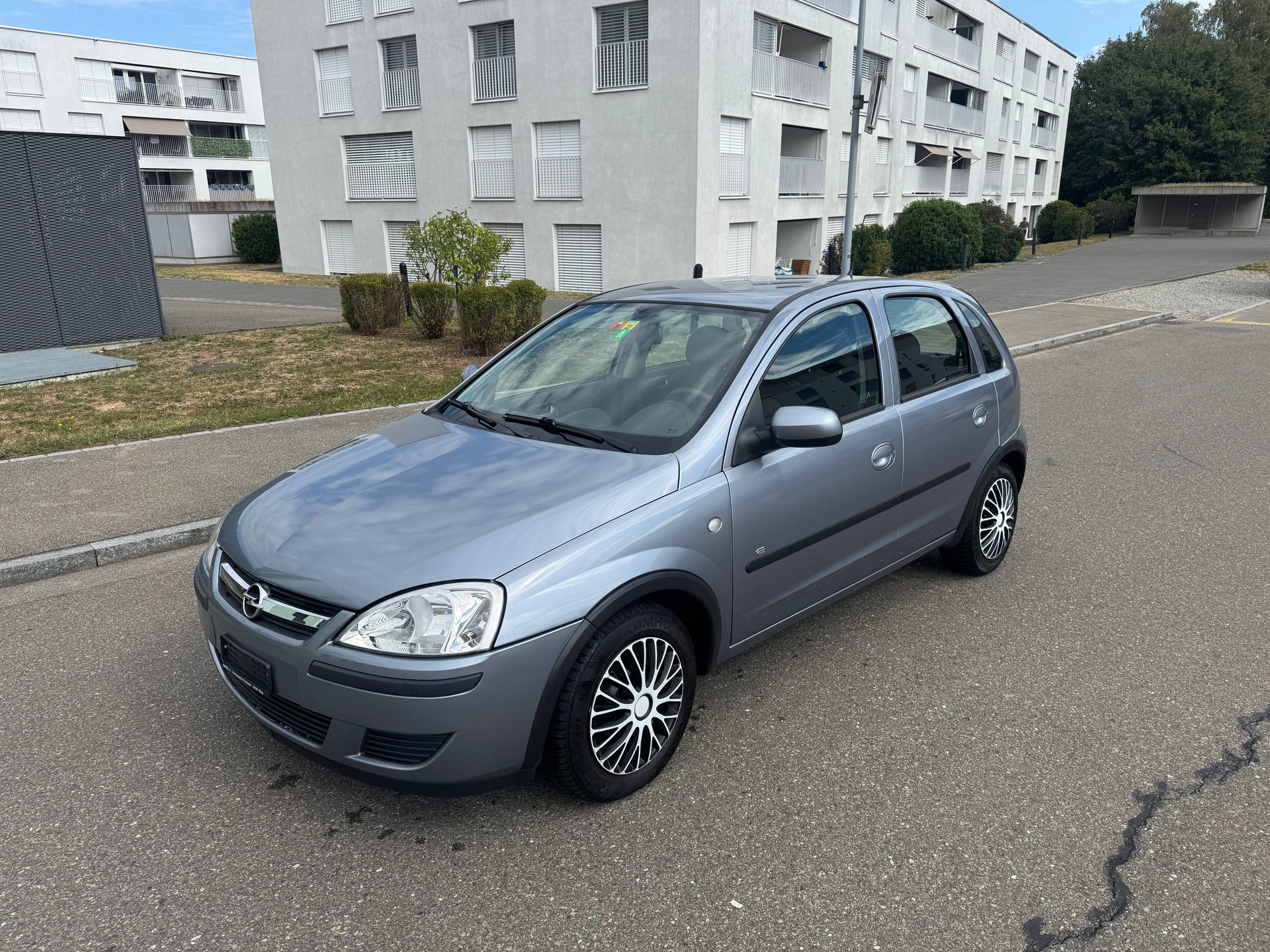 OPEL Corsa 1.2 16V Enjoy-image-0
