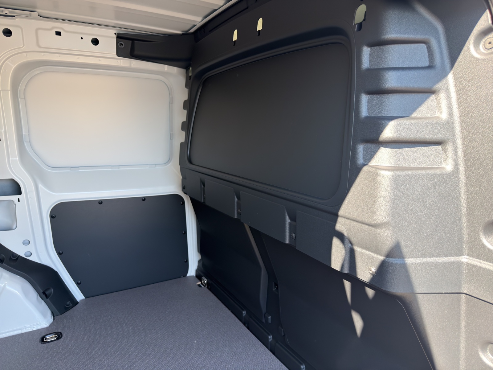 VW Caddy Cargo 1.5 TSI Entry DSG-image-11
