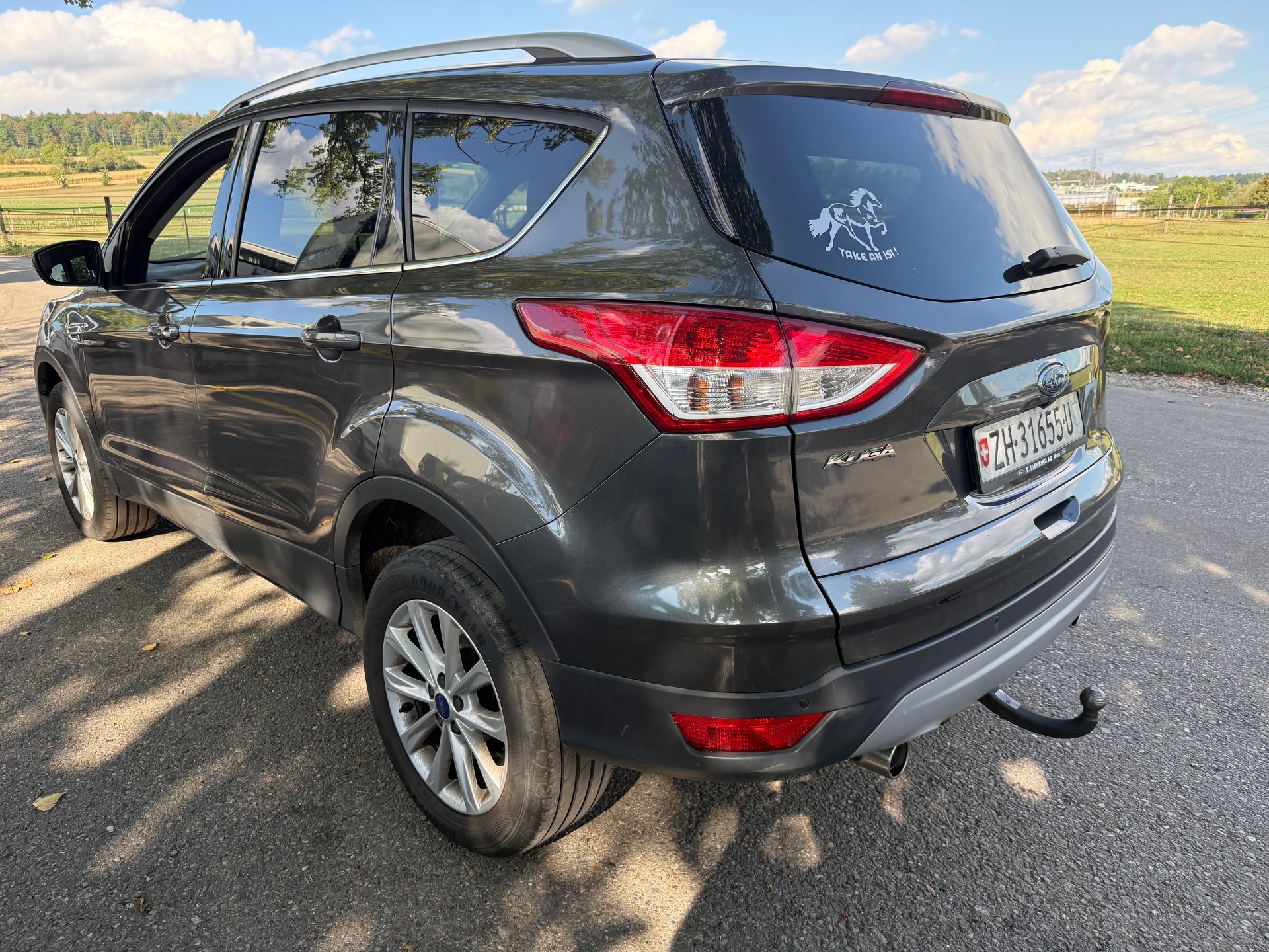 FORD Kuga 2.0 TDCi Titanium 4WD PowerShift-image-4