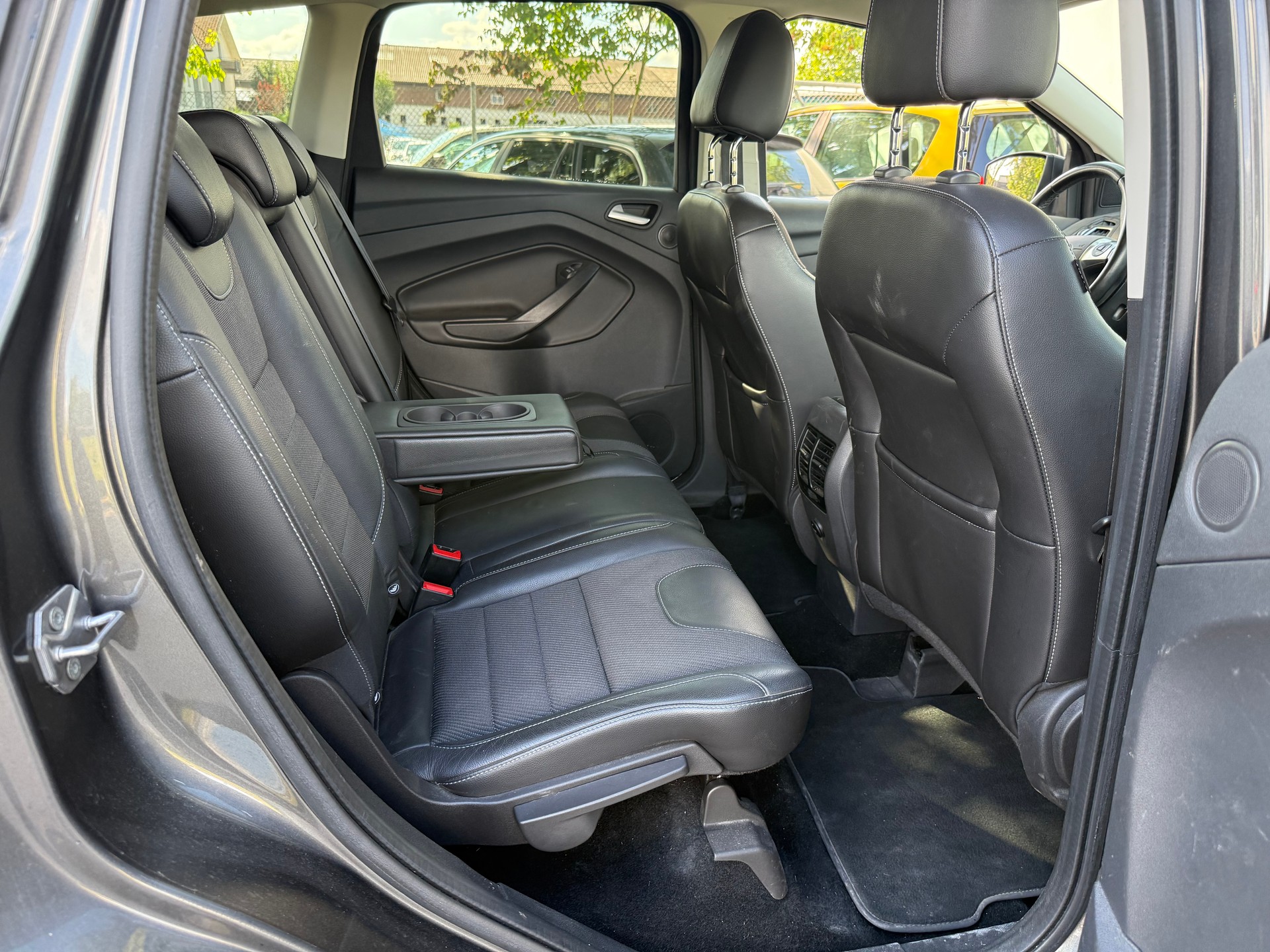 FORD Kuga 2.0 TDCi Titanium 4WD PowerShift-image-8
