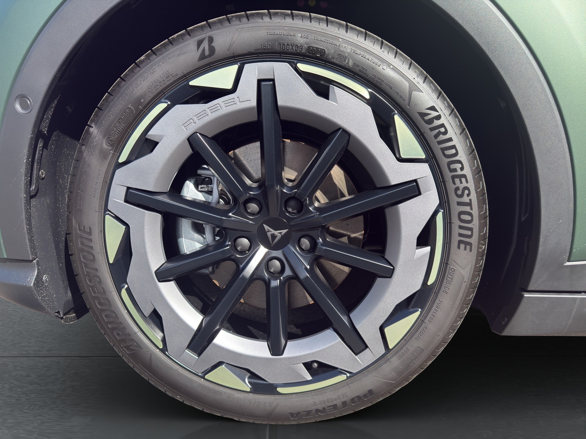 CUPRA Raval 52 kWh VZ Extreme Launch Edition-image-6