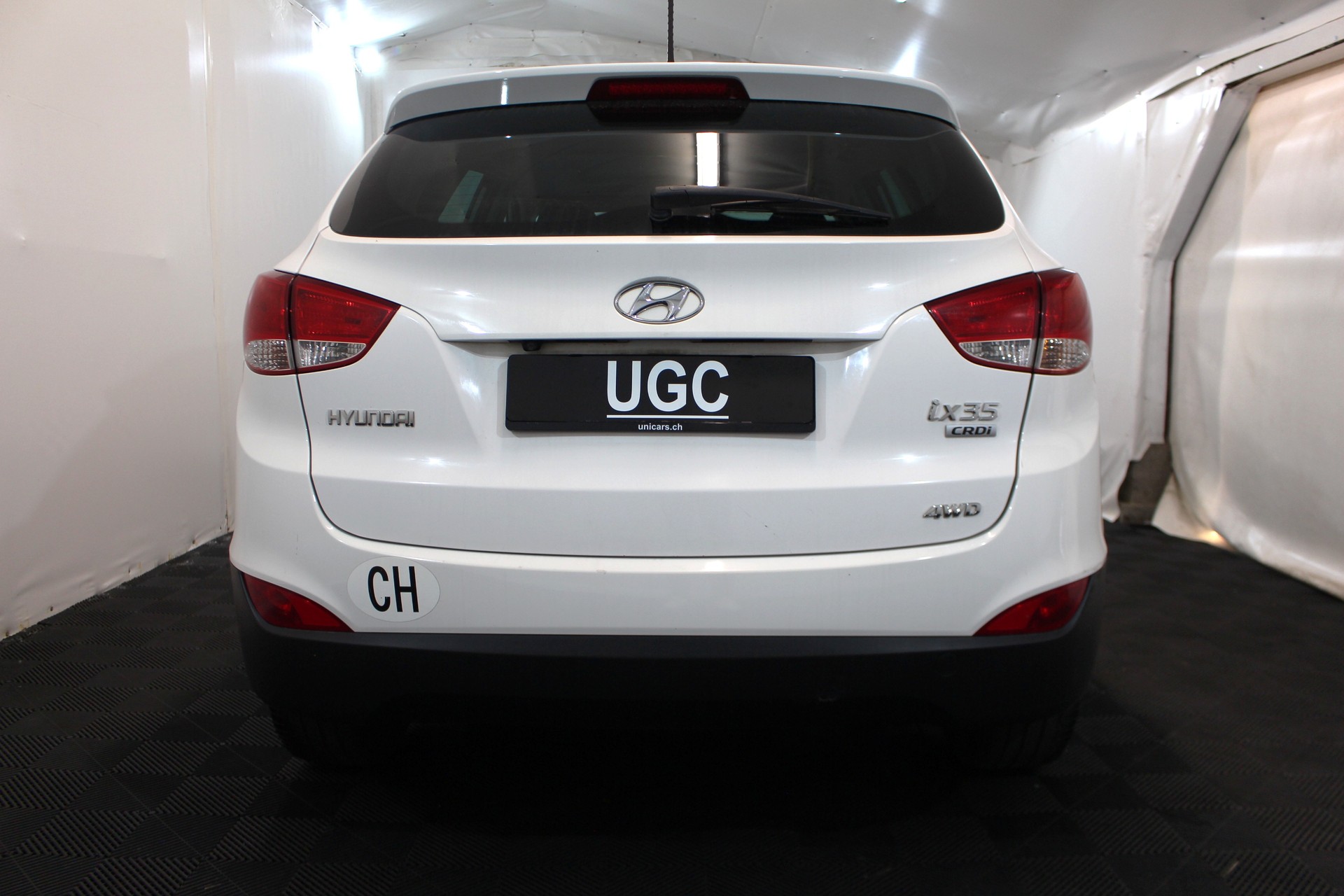 HYUNDAI iX 35 2.0 CRDi Premium 4WD Automatic-image-4