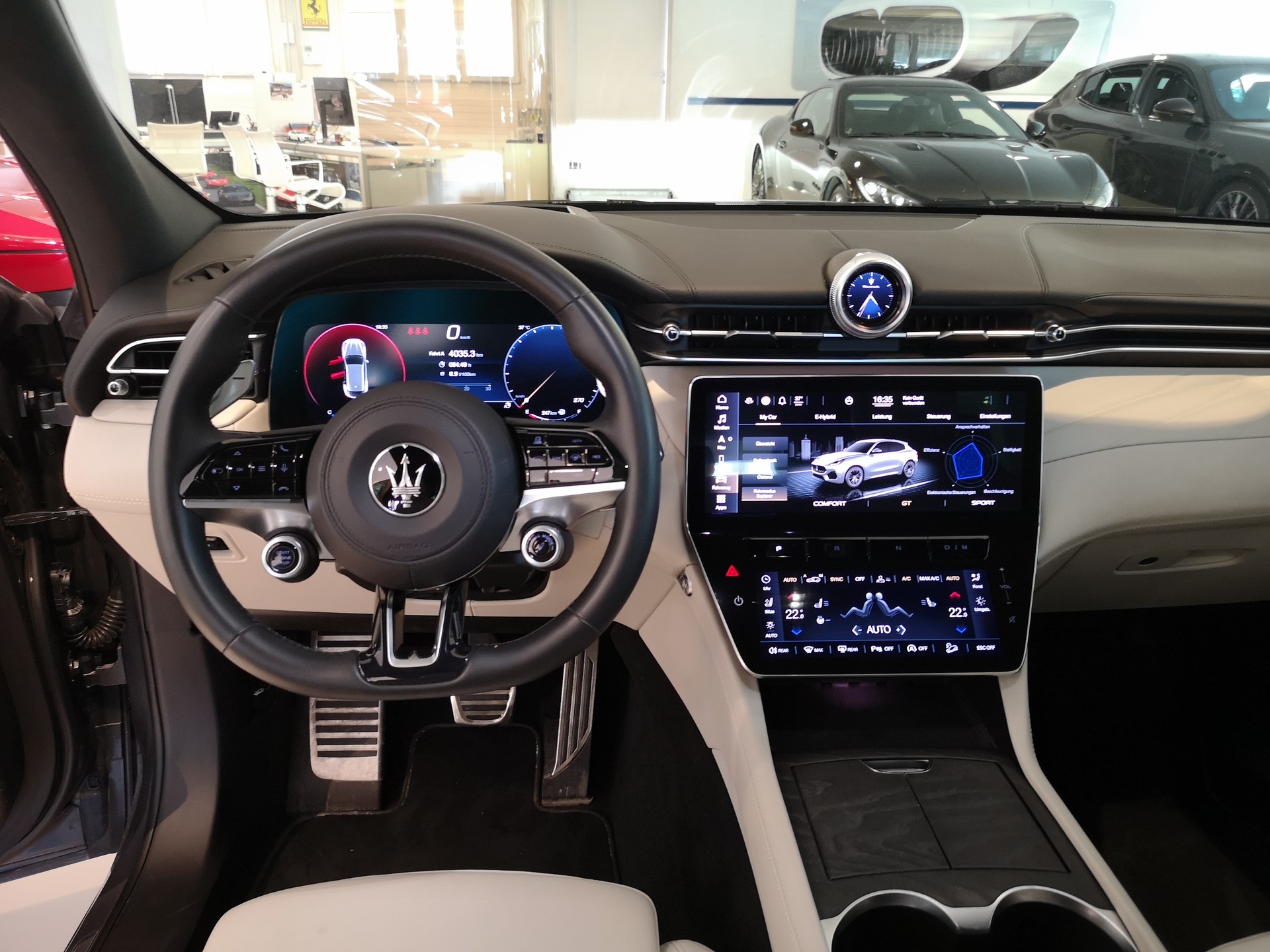 MASERATI Grecale 2.0 MHEV Modena-image-8