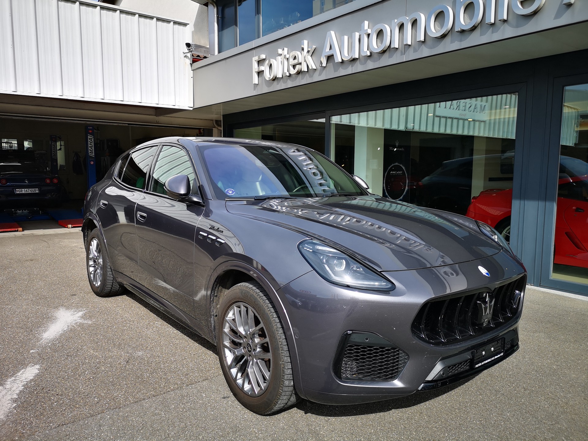 MASERATI Grecale 2.0 MHEV Modena-image-2