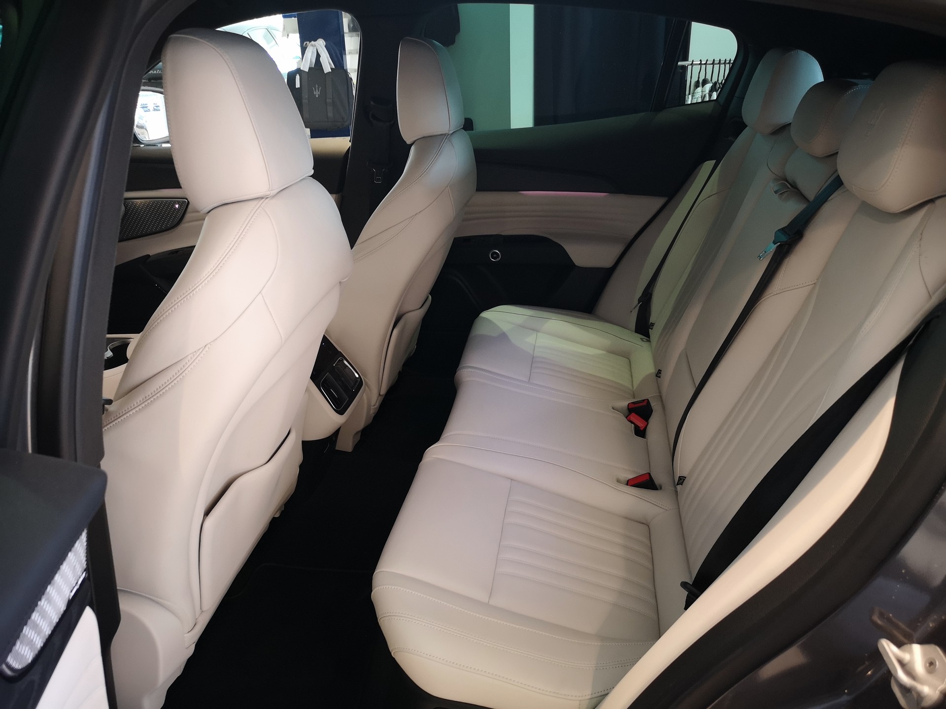 MASERATI Grecale 2.0 MHEV Modena-image-10