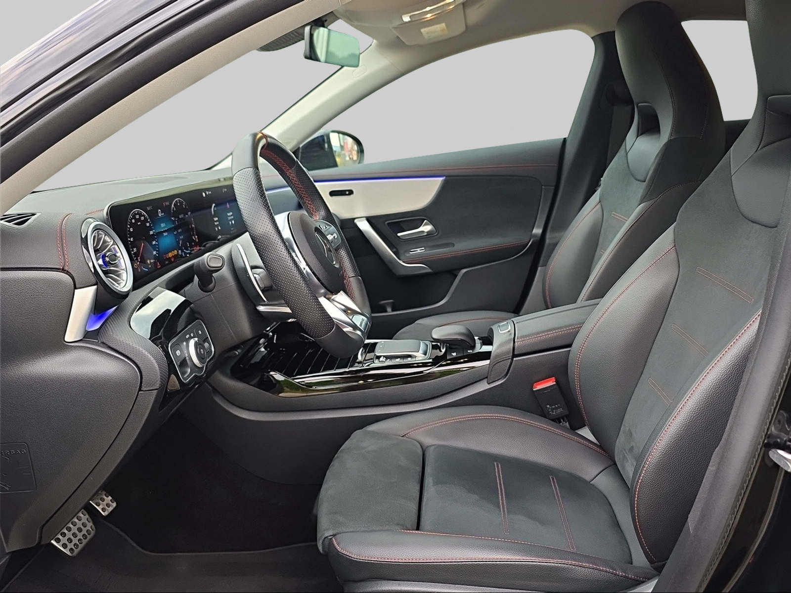 MERCEDES-BENZ CLA 35 AMG 4Matic 7G-DCT-image-9