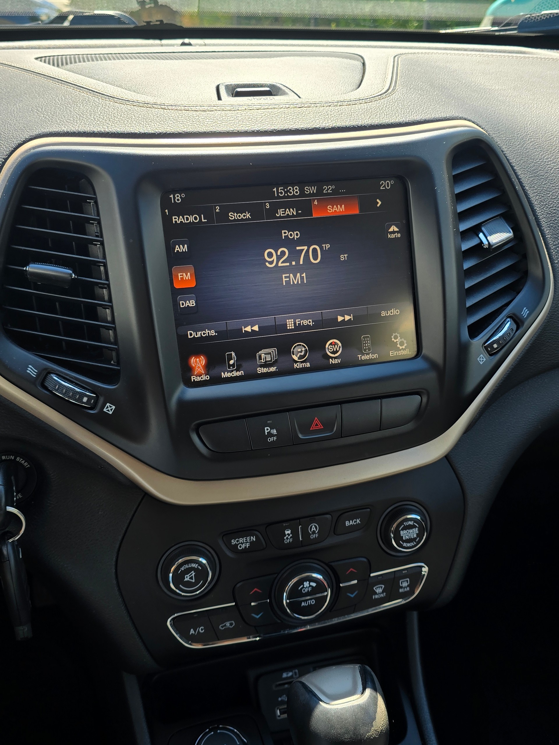 JEEP Cherokee 2.0TD Longitude Swiss Edition AWD 9ATX-image-13