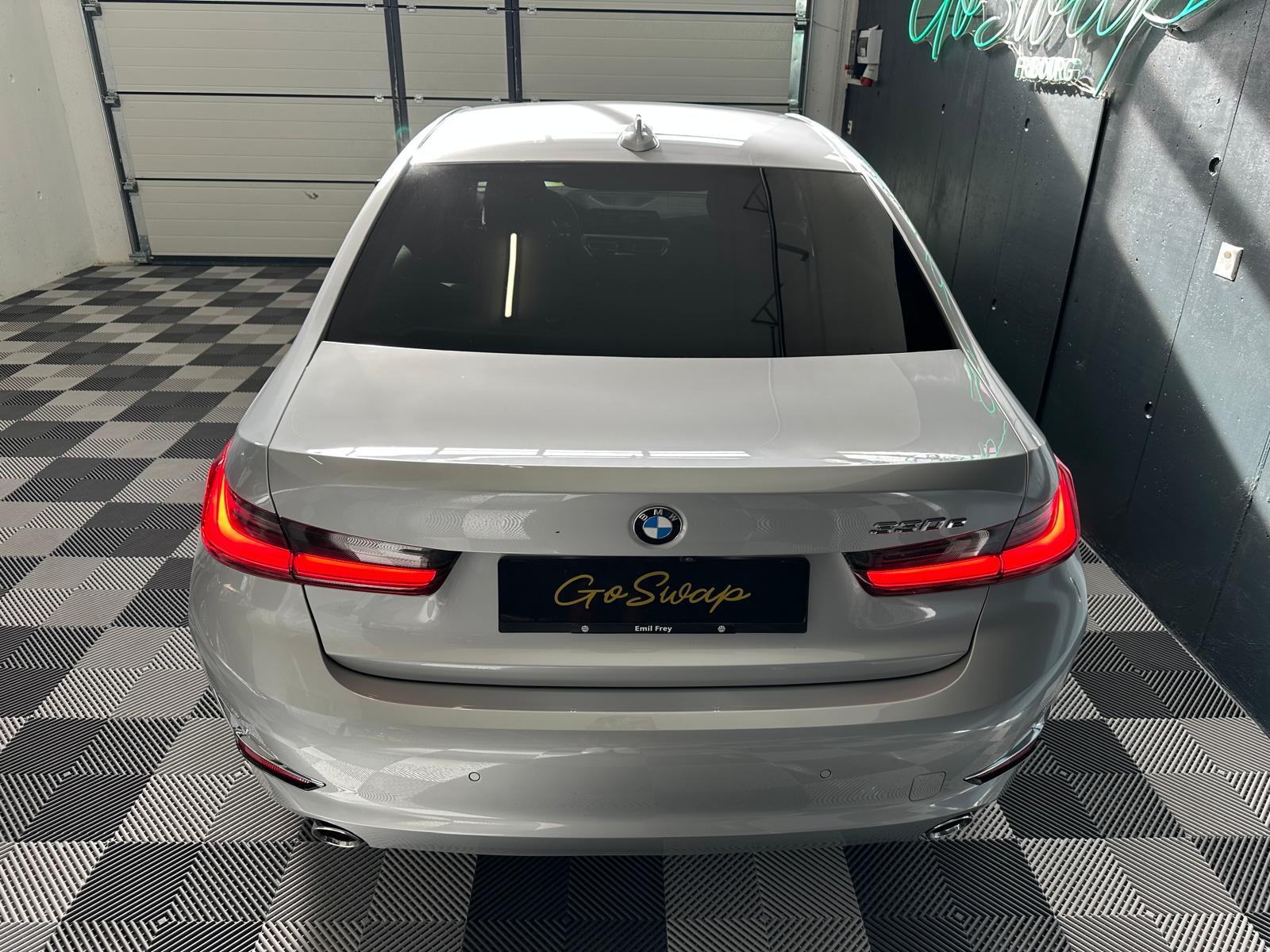 BMW 330e Steptronic Luxury Line-image-3