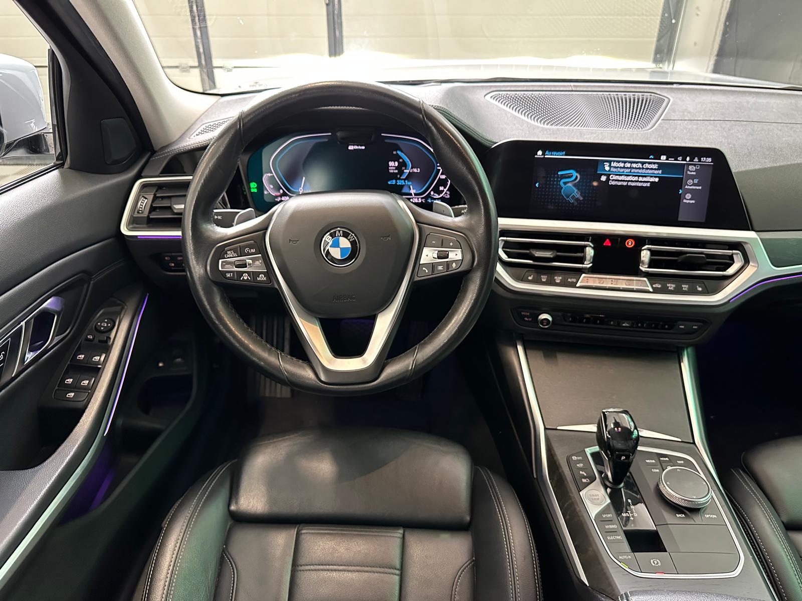 BMW 330e Steptronic Luxury Line-image-15