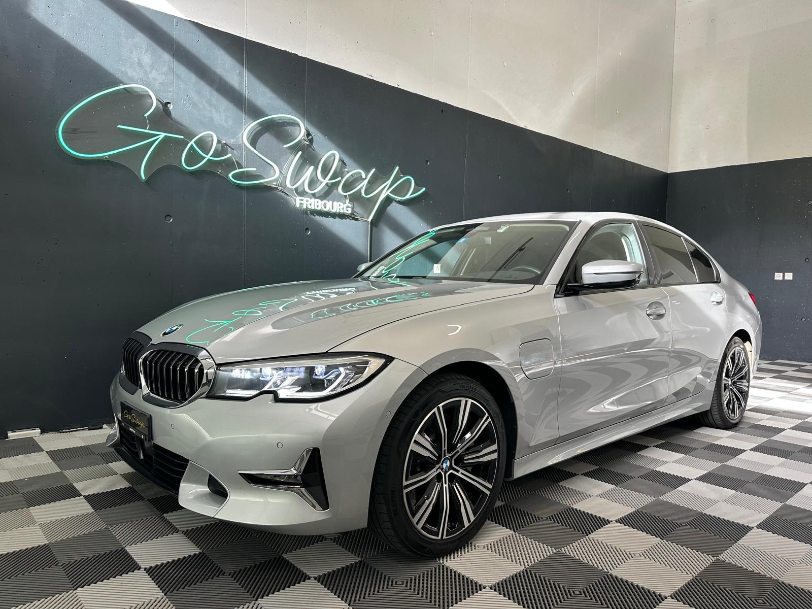 BMW 330e Steptronic Luxury Line-image-0