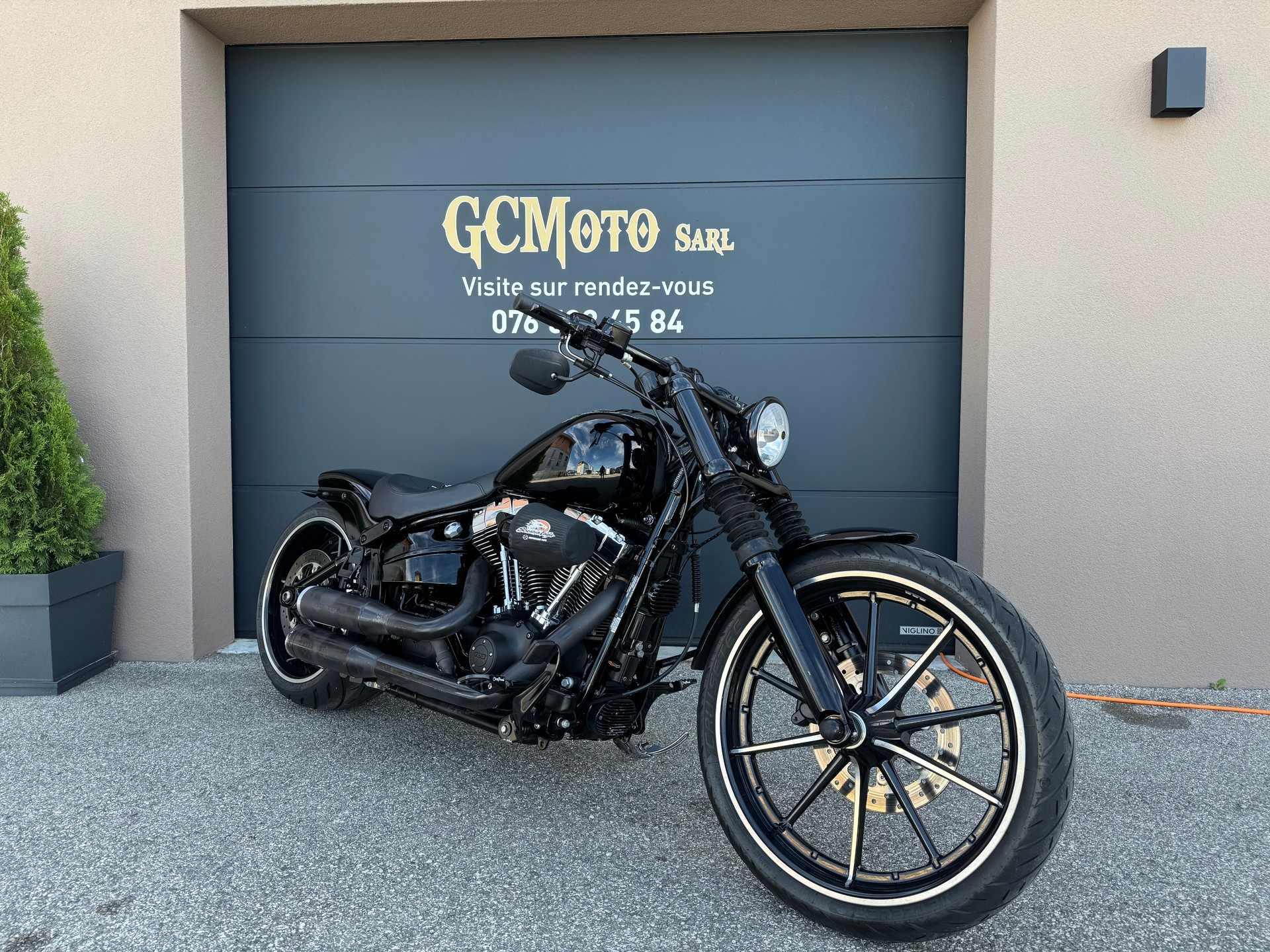 HARLEY-DAVIDSON FXSB Breakout 103 ABS(35kW possible)-showroom-element-1