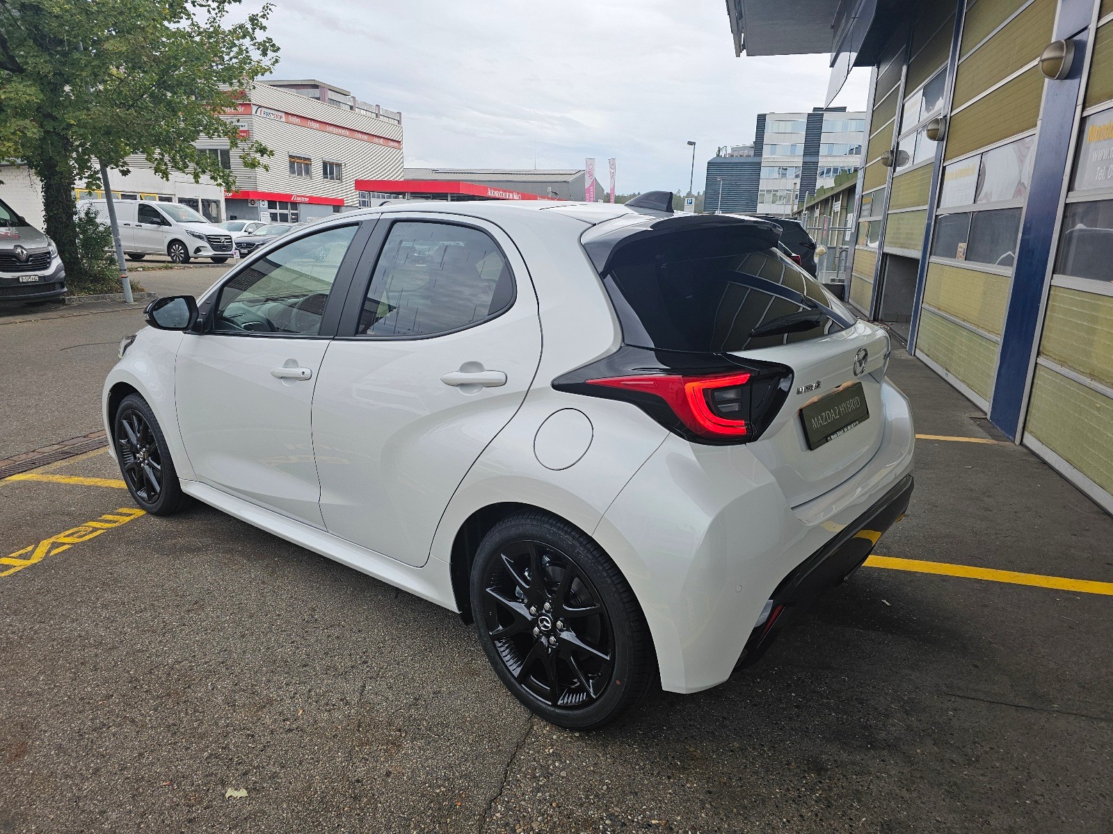 MAZDA 2 1.5 Hybrid Homura Plus-image-4