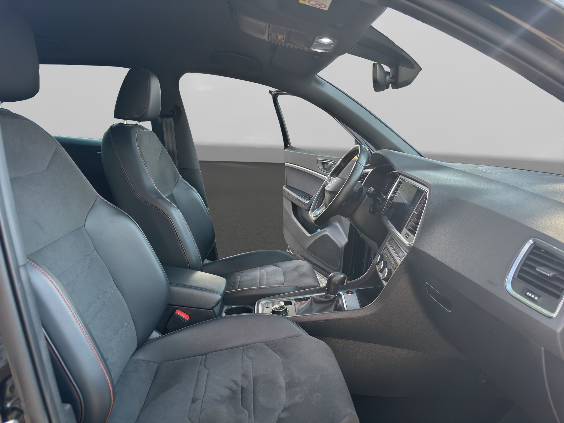 SEAT Ateca 2.0 TSI Hola FR 4Drive DSG-image-10