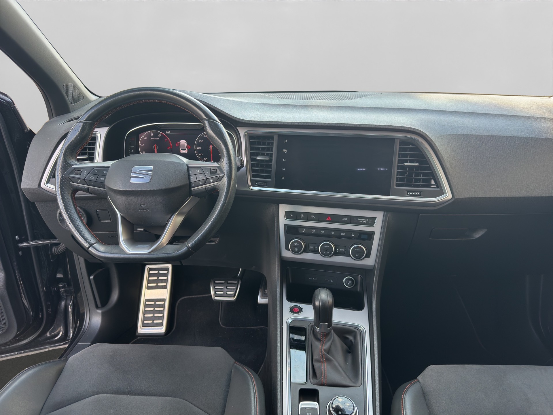 SEAT Ateca 2.0 TSI Hola FR 4Drive DSG-image-11