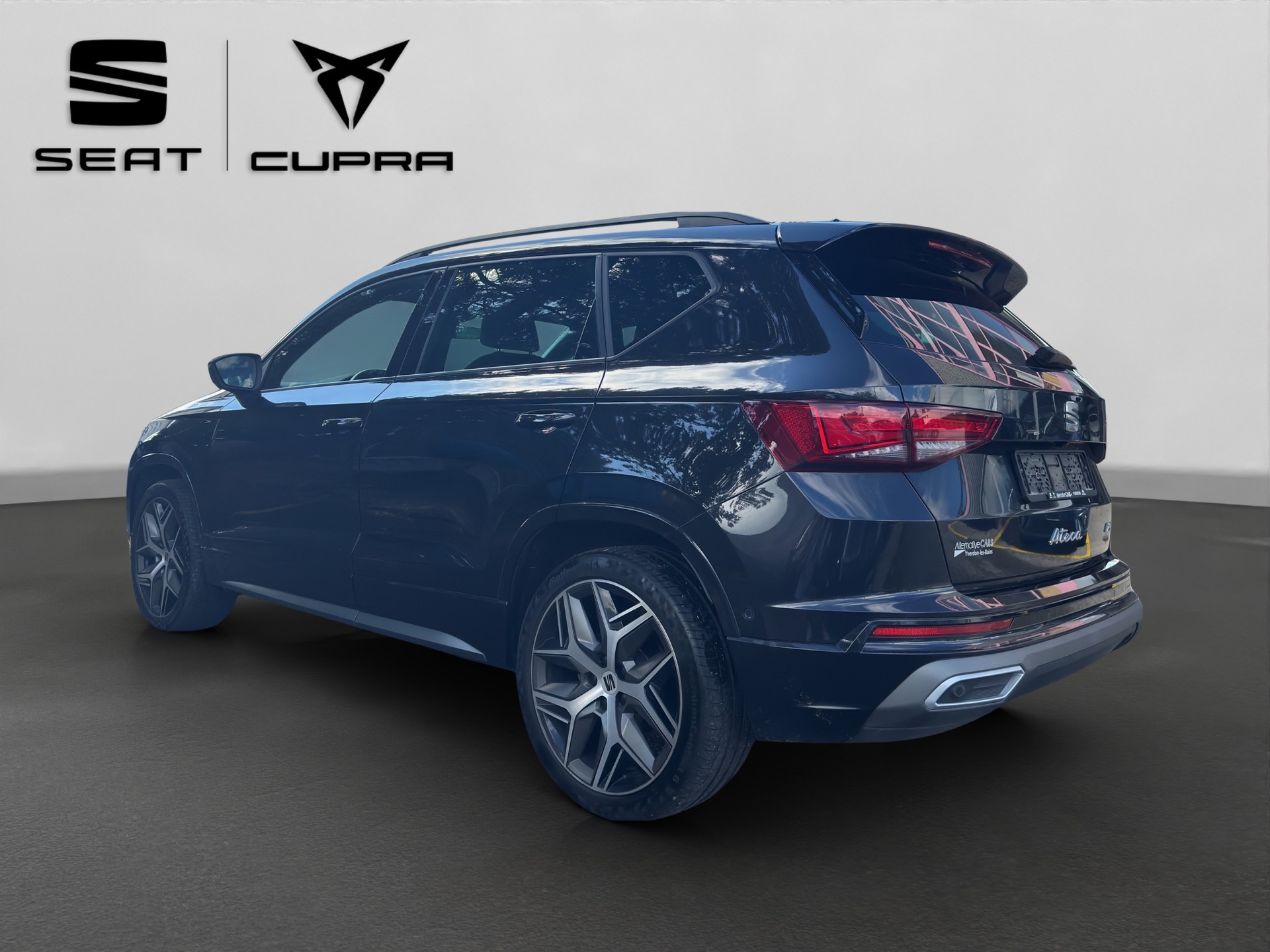 SEAT Ateca 2.0 TSI Hola FR 4Drive DSG-image-2