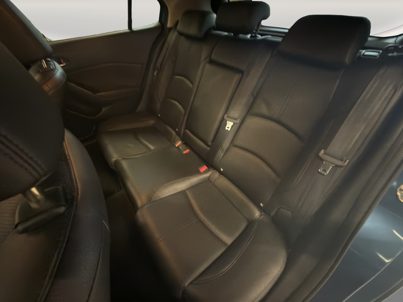 MAZDA 3 2.2 D Revolution-image-14