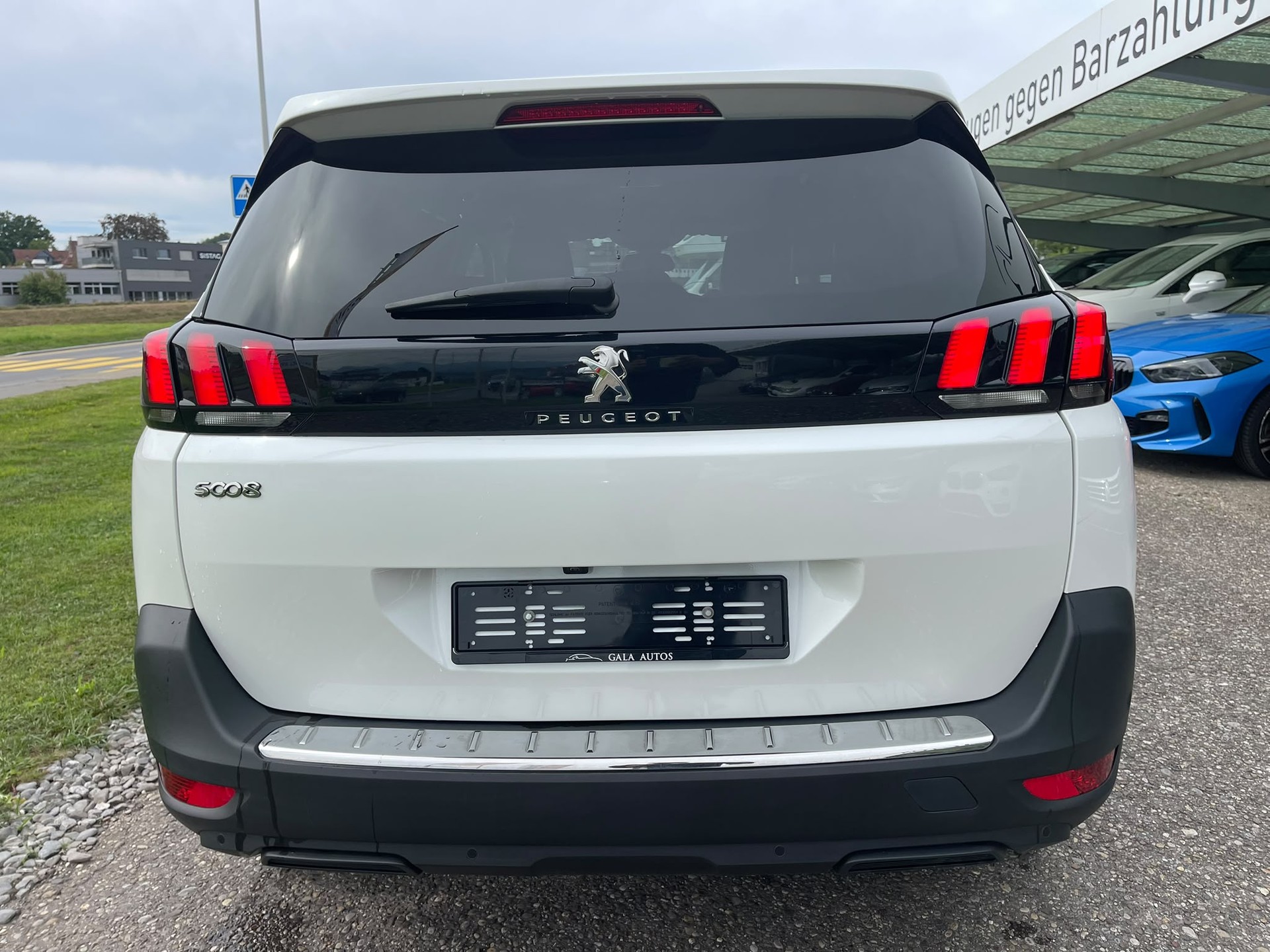 PEUGEOT 5008 1.5 BlueHDi Allure EAT-image-5