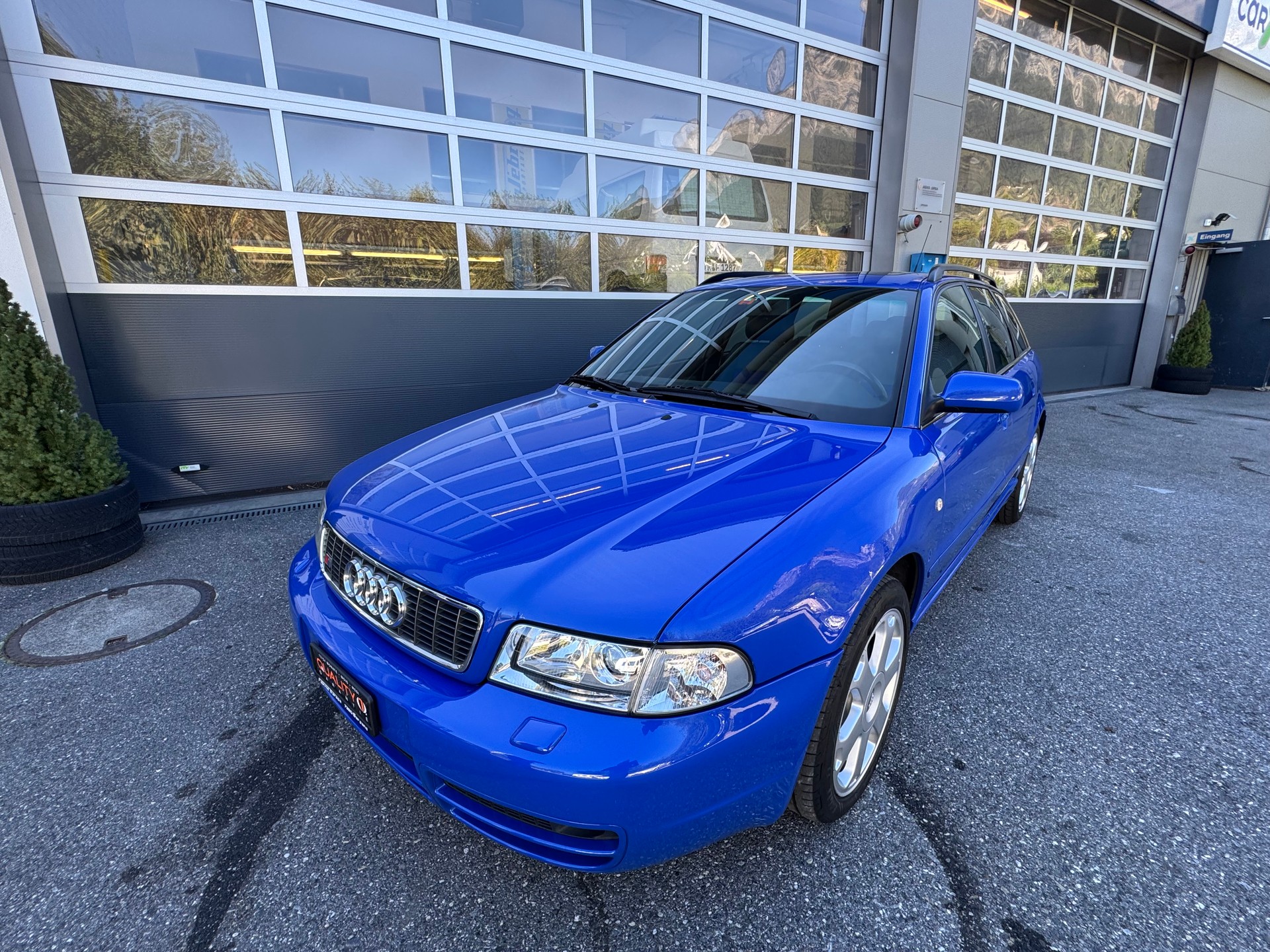 AUDI S4 Avant quattro-image-13
