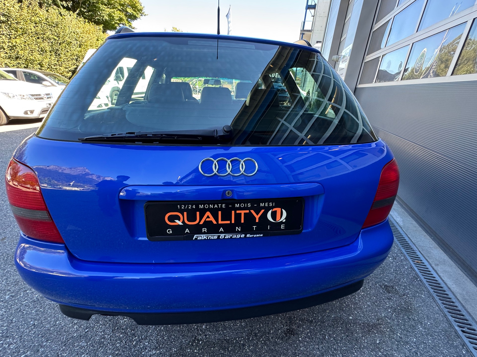 AUDI S4 Avant quattro-image-10