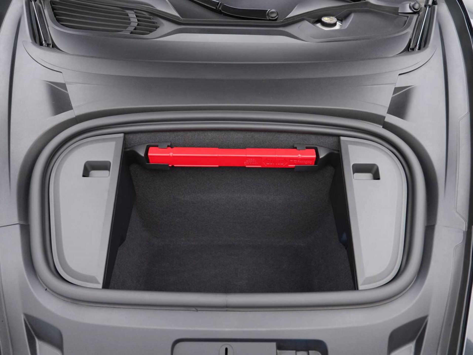 PORSCHE Taycan 4 Cross Turismo-image-31