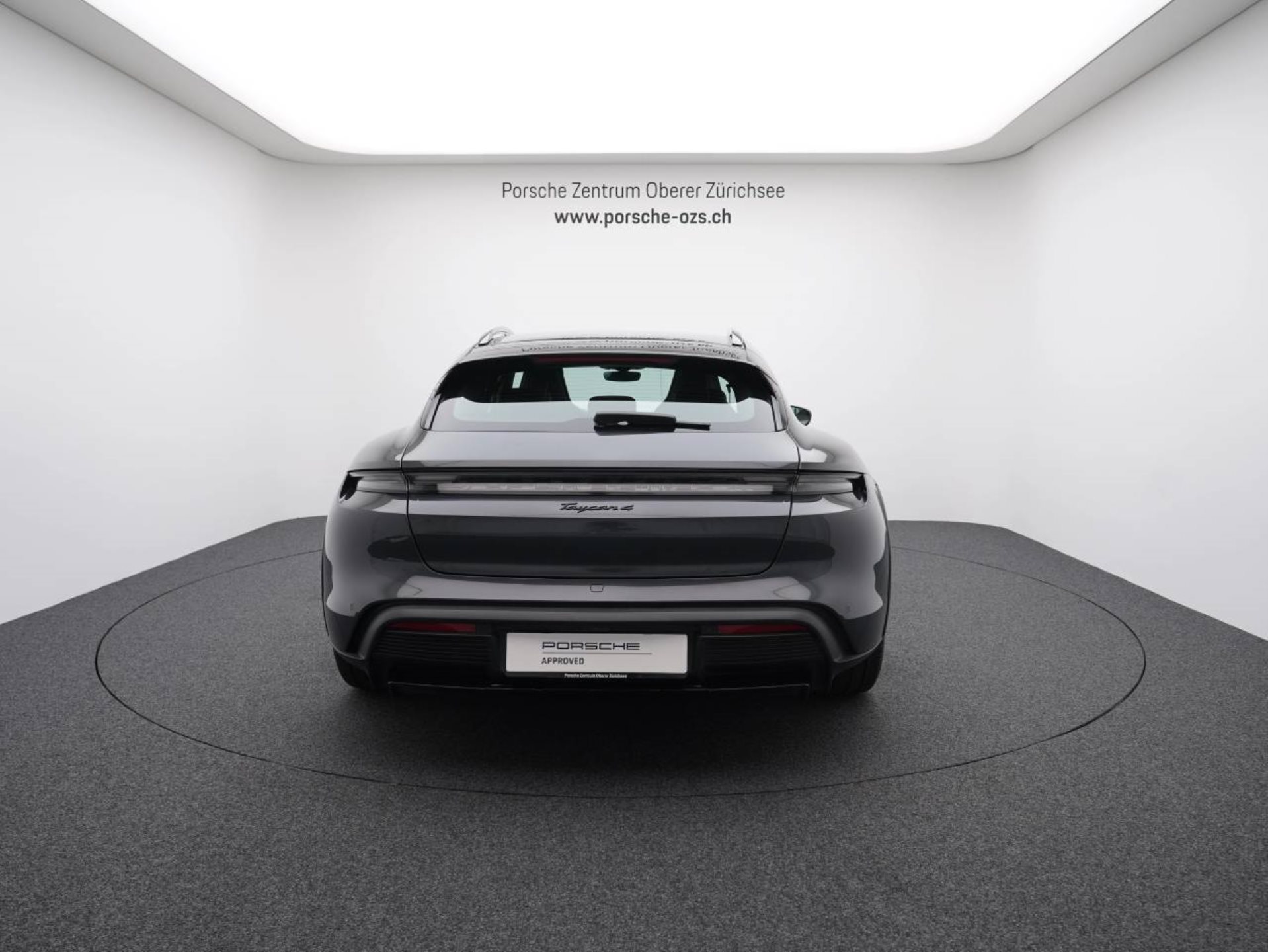 PORSCHE Taycan 4 Cross Turismo-image-5