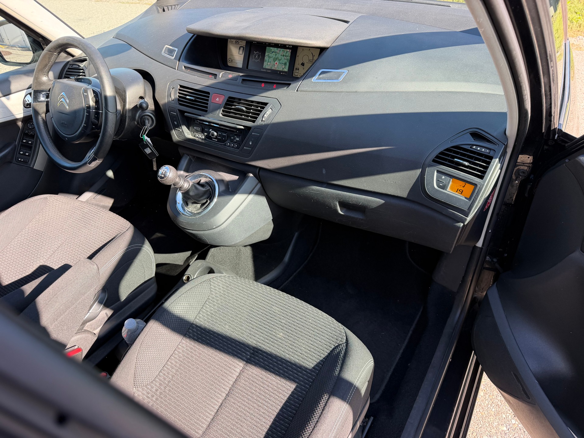 CITROEN Grand C4 Picasso 1.6 HDI 16V Séduction-image-10