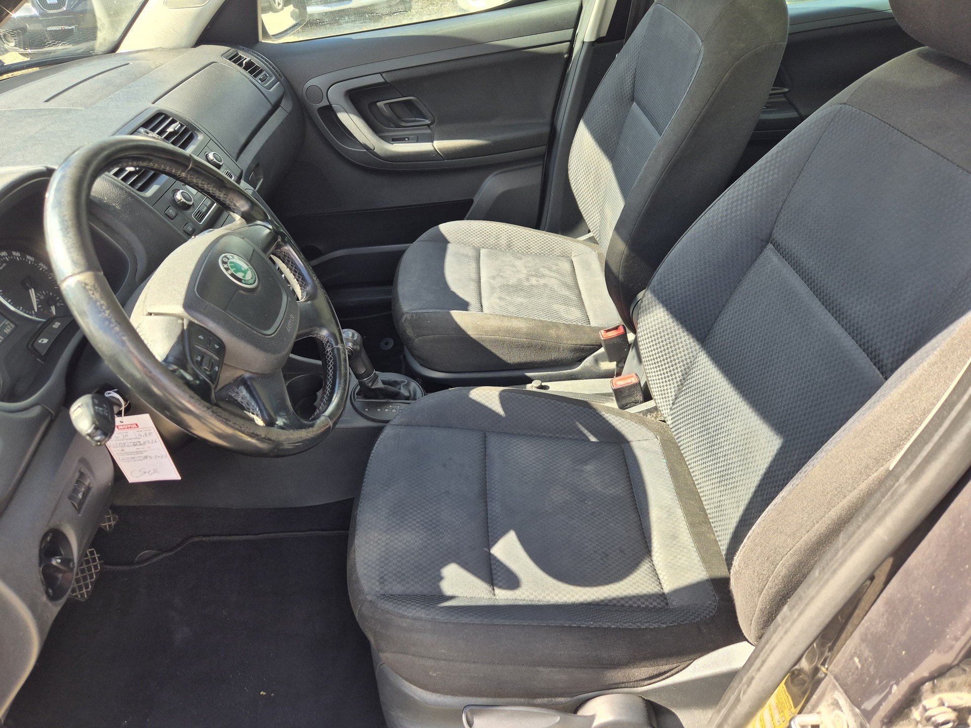 TOYOTA Yaris 1.33 Luna-image-6