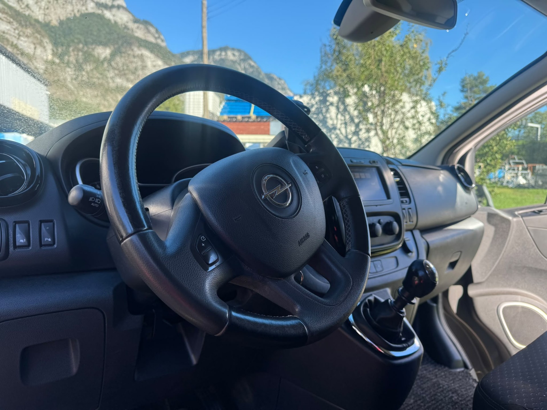 OPEL Vivaro 1.6 CDTI 2.9t L1H1-image-10