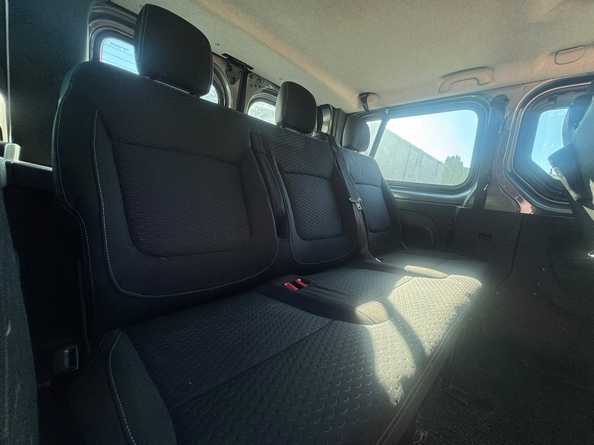 OPEL Vivaro 1.6 CDTI 2.9t L1H1-image-12