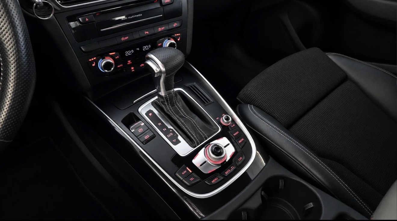 AUDI Q5 2.0 TDI quattro S-tronic-image-7