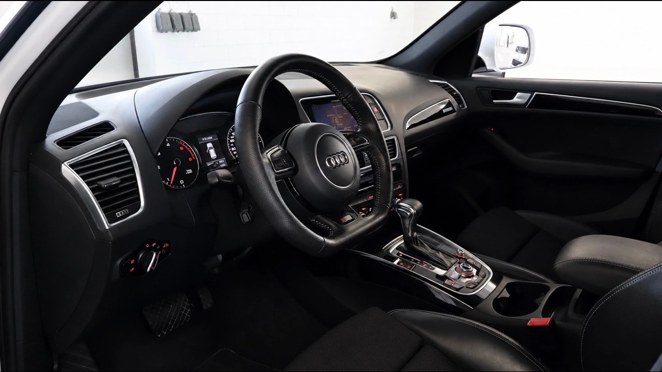 AUDI Q5 2.0 TDI quattro S-tronic-image-2